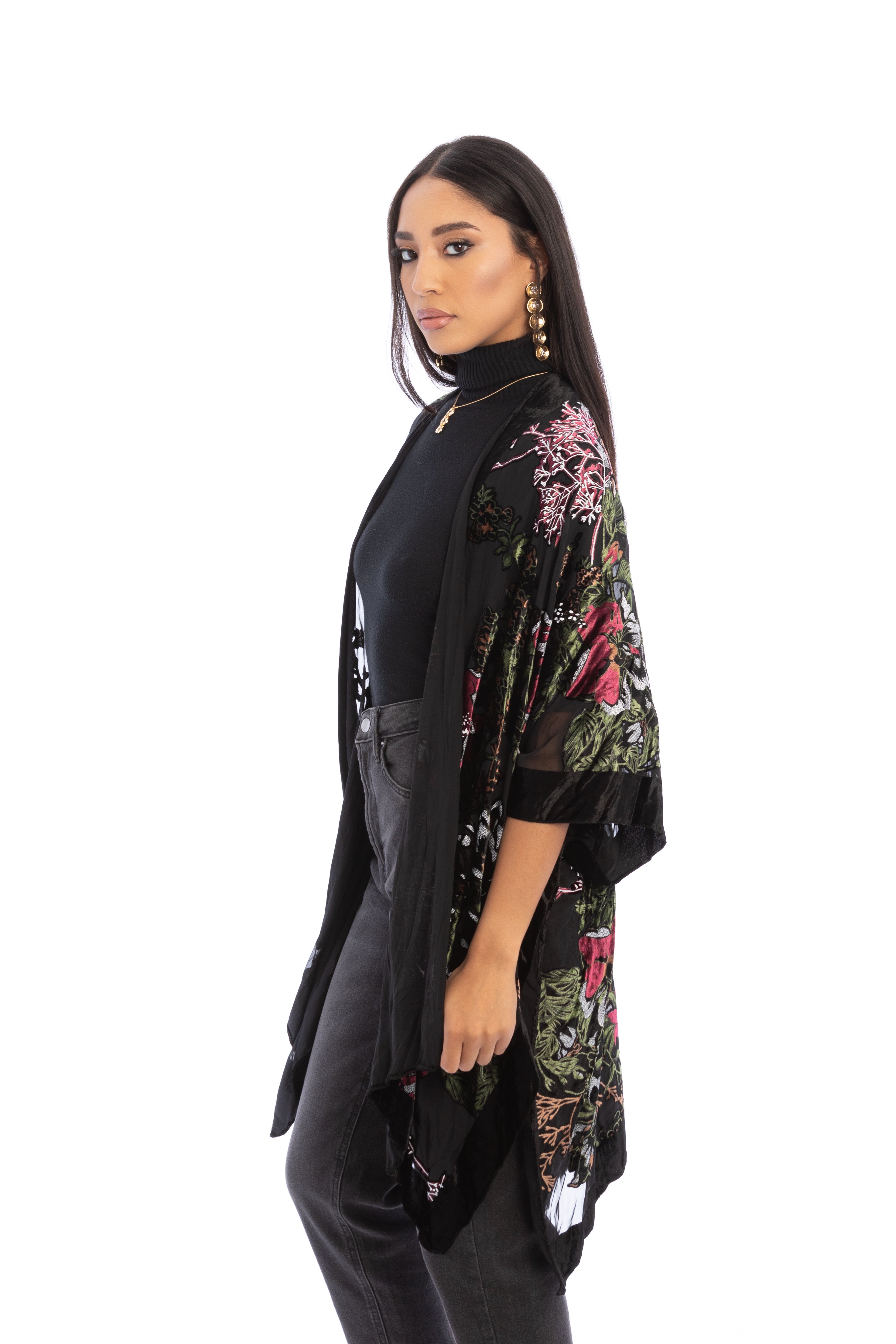 Luxury Black Velvet Kimono Robe for Women - Warm Winter Loungewear & Sleepwear - Perfect for Spa Nights, Relaxation, and Cozy Evenings at Home