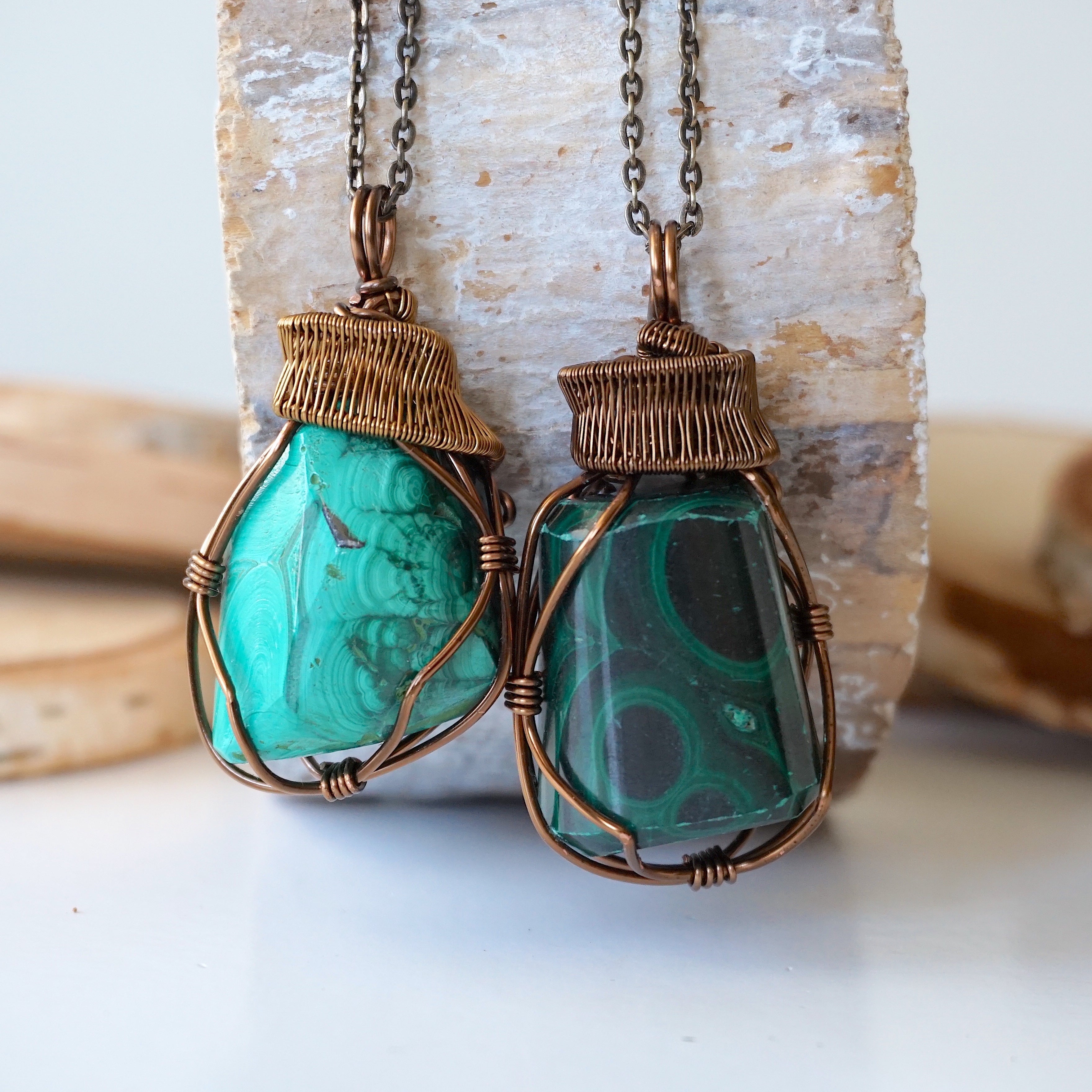 Raw Malachite Necklace with Antique Bronze Pendant - Natural Gemstone Jewelry for Women, Boho Chic Accessory | Perfect for Spiritual Healing, Meditation & Everyday Wear