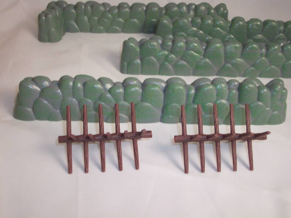 Marx Style Stone Walls & Spike Barricades - Classic Toy Soldiers for War Games