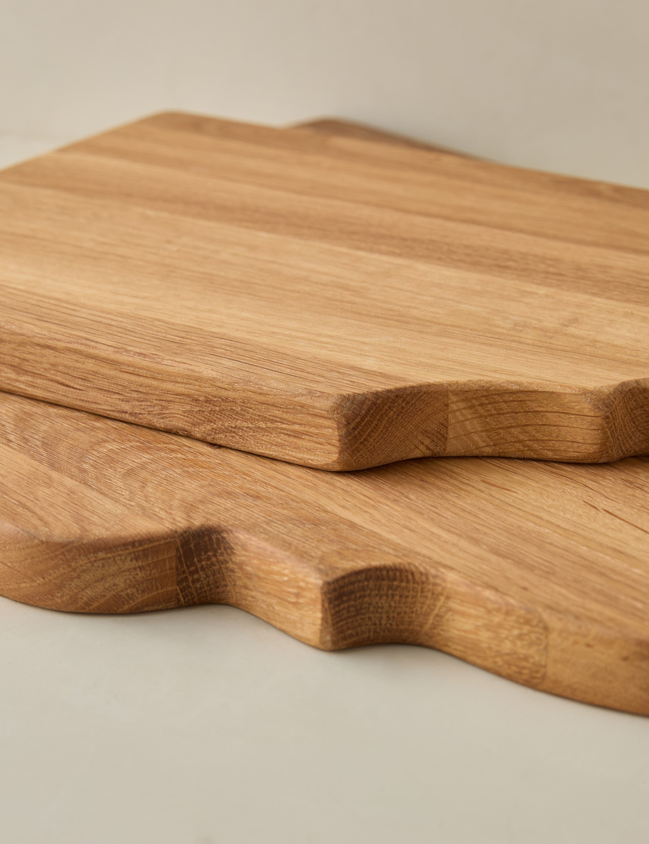 Premium Wooden Cape Cutting Board Set of 2 - etúHOME - Perfect for Kitchen Prep, Charcuterie Boards & Serving Appetizers