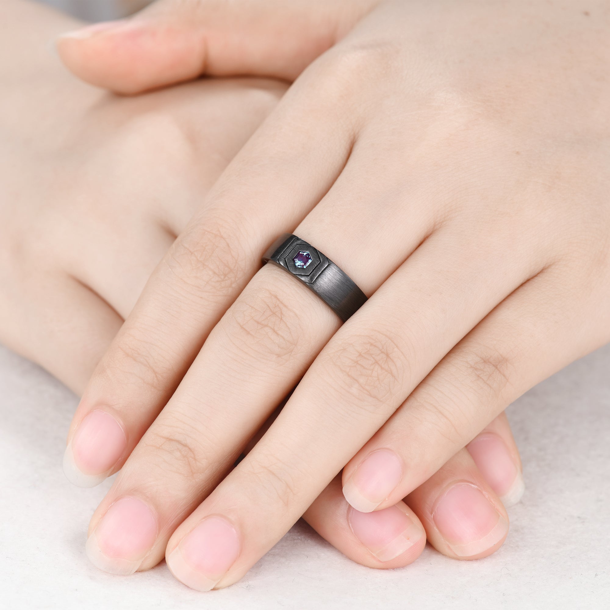 Black Gold Hexagon Cut Alexandrite Men's Wedding Band - 5mm & 6mm Sizes - Perfect for Anniversary, Engagement & Special Occasions