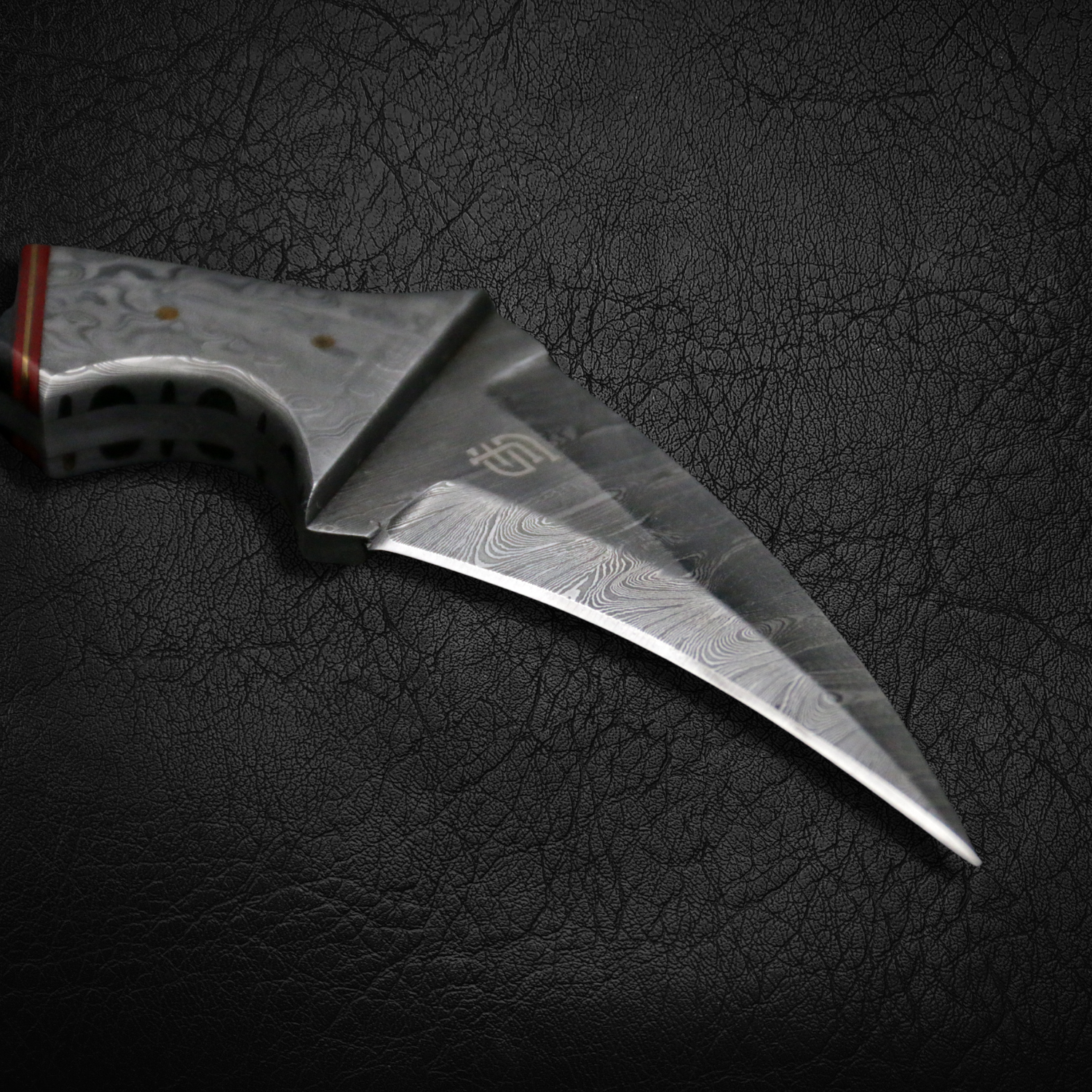 Premium Dragon's Claw Damascus Steel Karambit Knife - Handcrafted Tactical Folding Knife for Outdoor Survival, Camping & Self Defense | Sharp Durable Blade with Ergonomic Handle