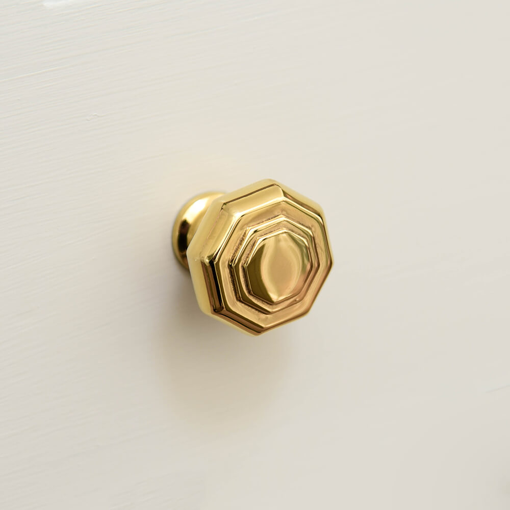 Polished Brass Flat Octagonal Cabinet Knob - Vintage Style Hardware for Kitchen & Bathroom Cabinets, Dressers & Furniture - Perfect for Home Renovation & DIY Projects