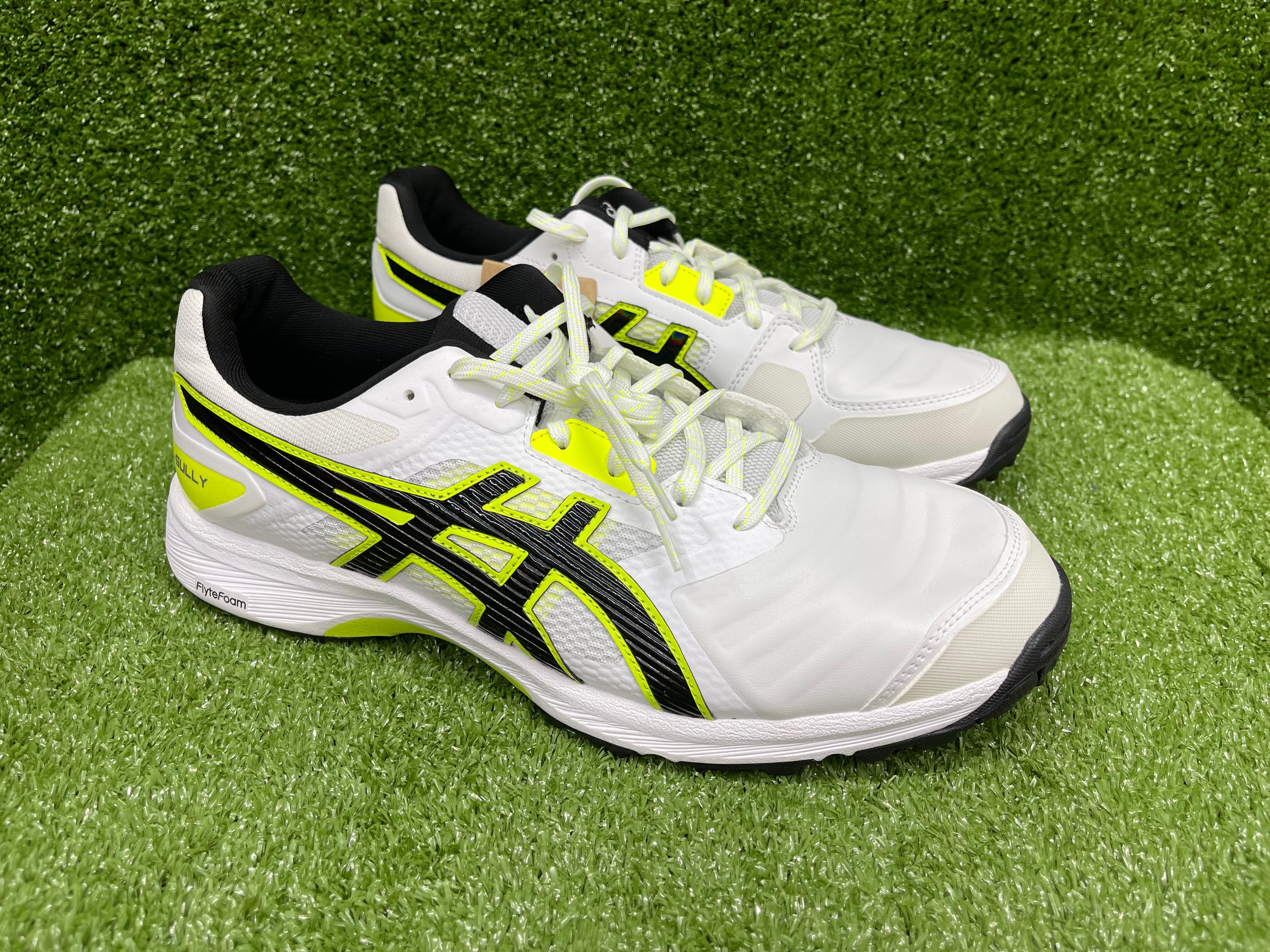 ASICS GEL-GULLY 7 Cricket Shoes - White/Safety Yellow Metal Spikes for Men - Lightweight Comfort & Superior Traction - Perfect for Professional Matches & Training Sessions