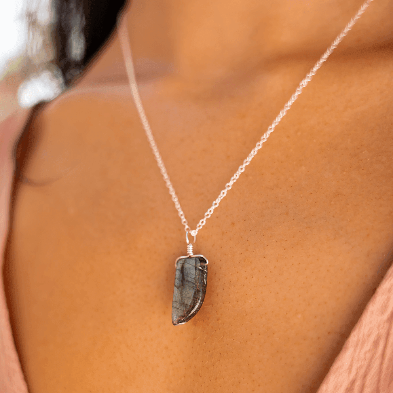 Labradorite Crystal Pendant Necklace - Smooth Polished Stone Jewelry for Women | Healing Crystal Necklace for Meditation, Yoga & Spiritual Gifts