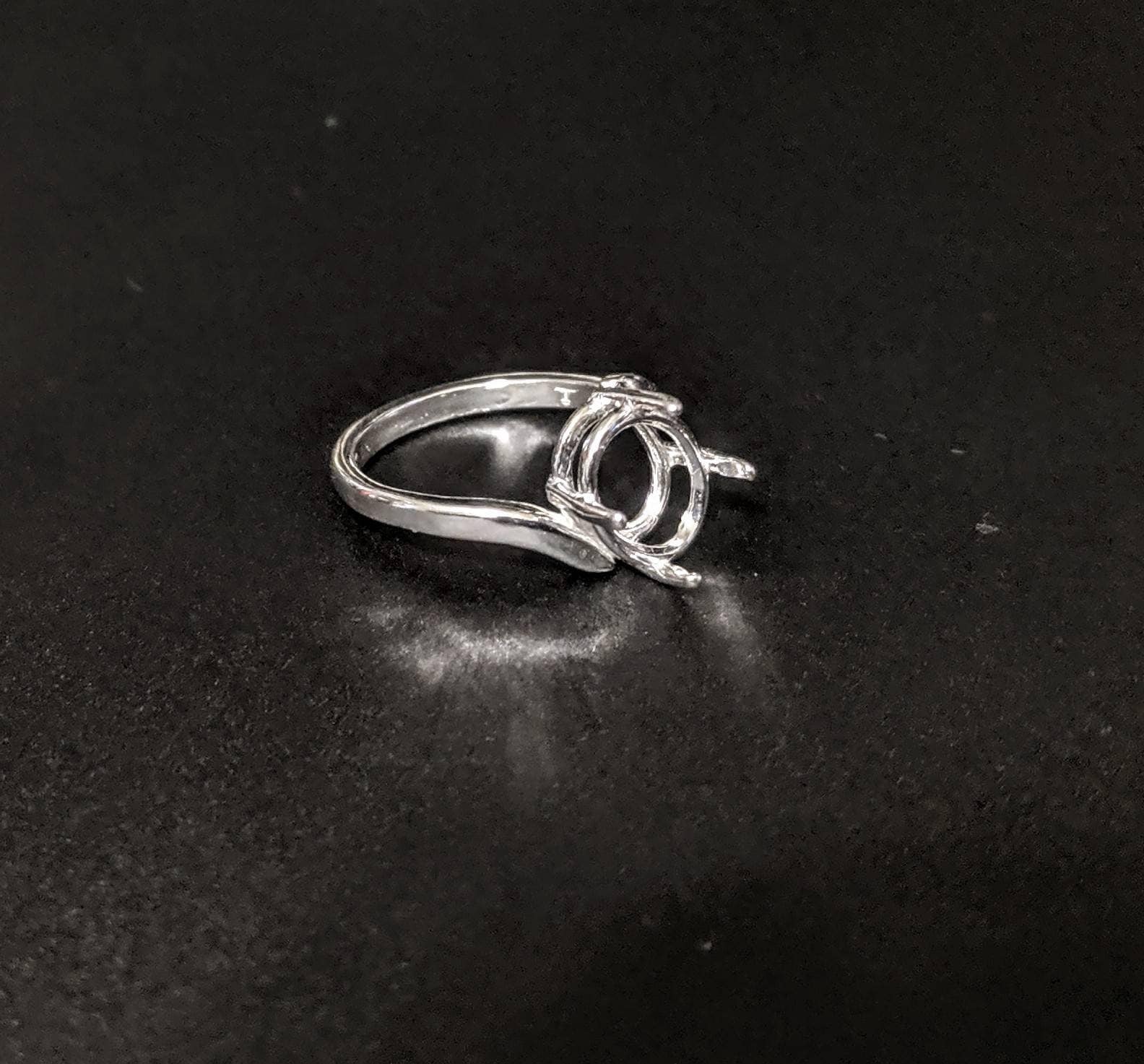 Solid Sterling Silver or 14kt Gold 9X7mm/10X8mm Oval Twist Ring Shank Setting - Size 6, 8, 163 515/143 515 - Perfect for Engagement Rings, Wedding Bands & Jewelry Making