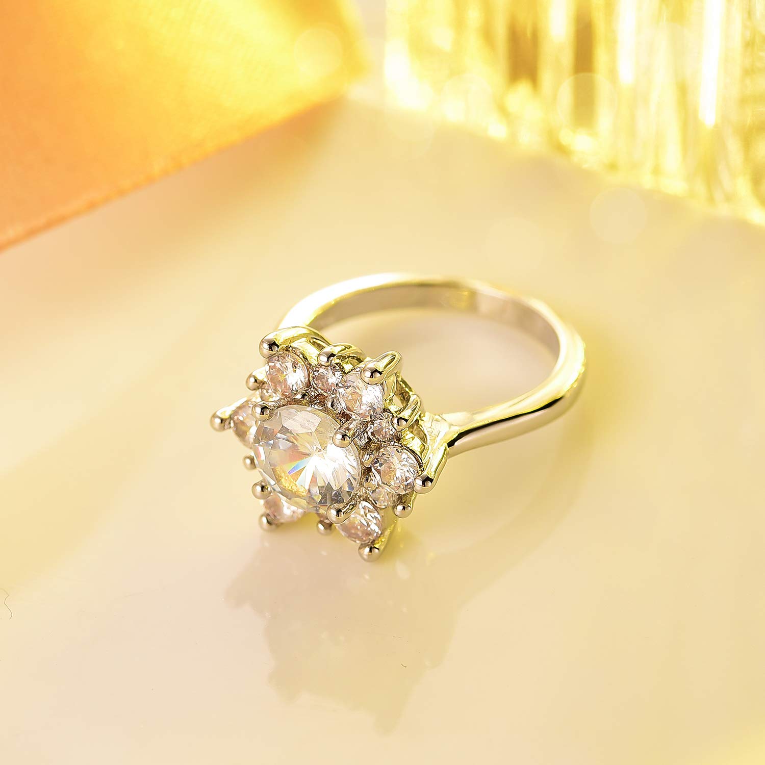 18K White Gold Plated Cubic Zirconia Snowflake Flower Ring - Simulated Diamond Jewelry for Women | Christmas Gift with Box | Elegant Party, Wedding & Anniversary Jewelry