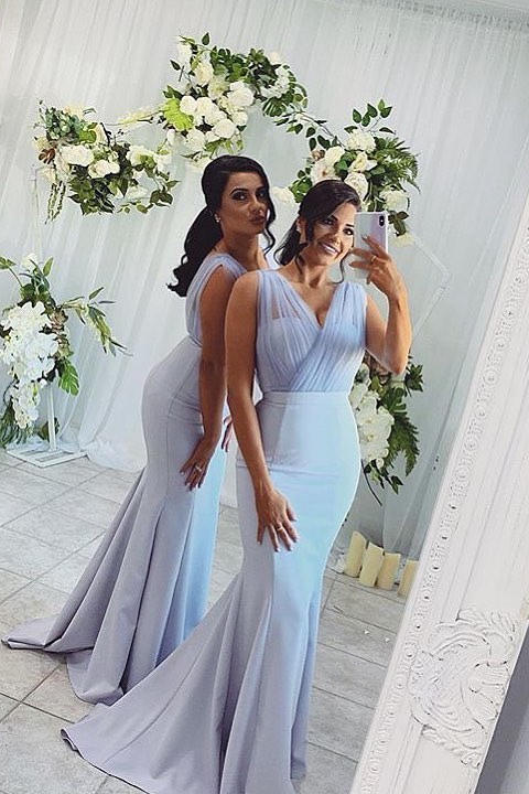 Elegant Long Tulle V-Neck Mermaid Boho White Bridesmaid Dresses for Wedding Party & Formal Occasions