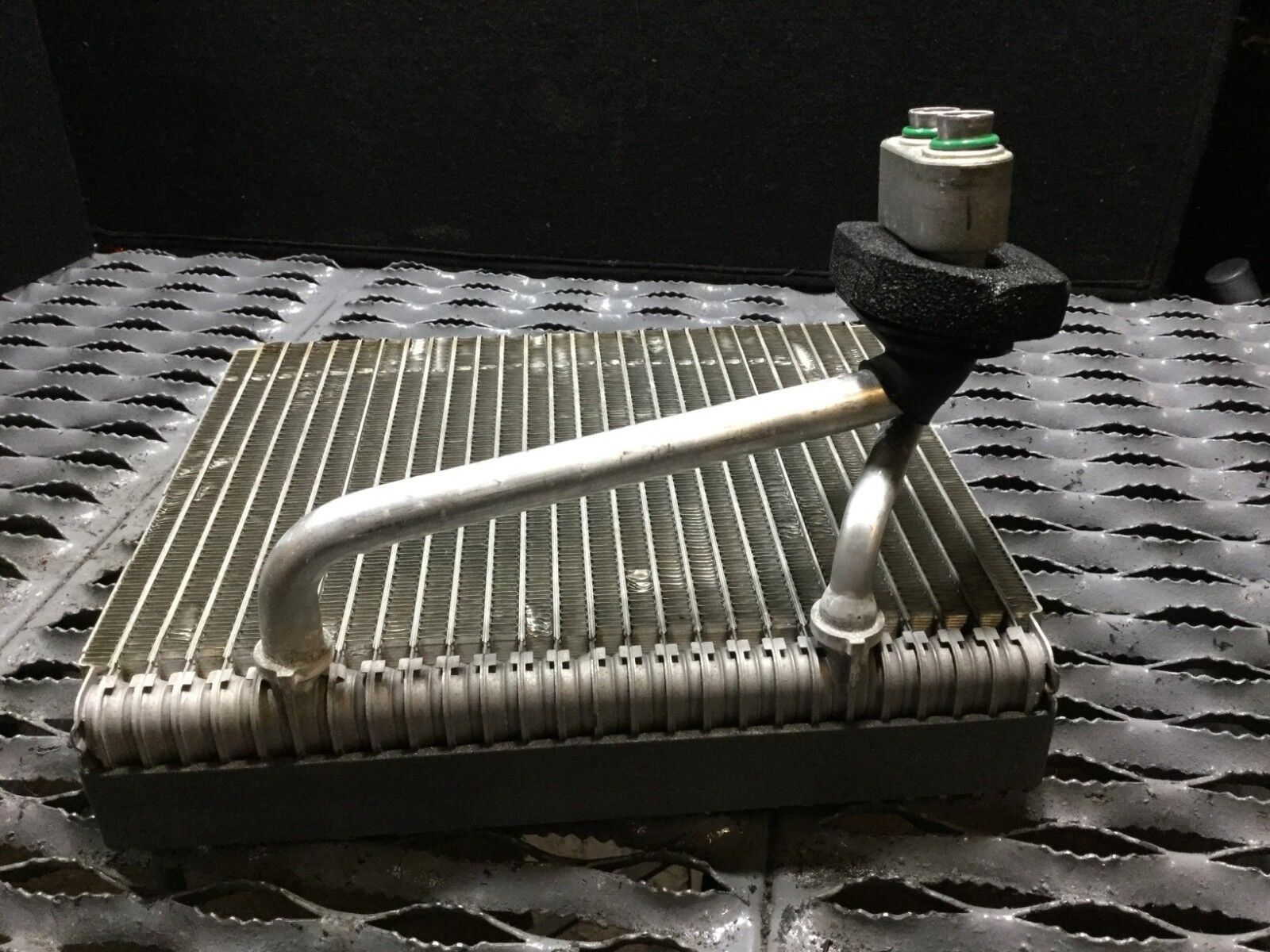 2006-2010 Hyundai Sonata AC Evaporator Core OEM Replacement - Perfect for Summer Cooling & HVAC System Repair