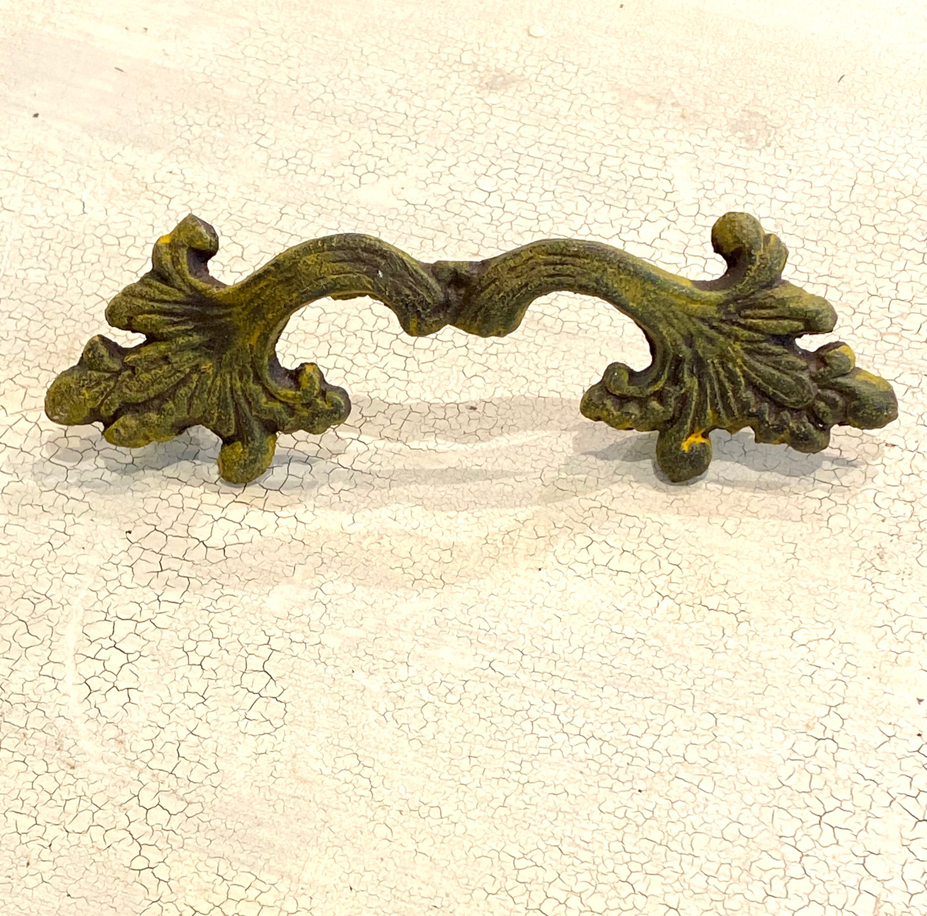 Vintage Yellow Wrought Iron Vine Cabinet Handle - Rustic Kitchen & Bathroom Drawer Pulls for Farmhouse Style Home Decor