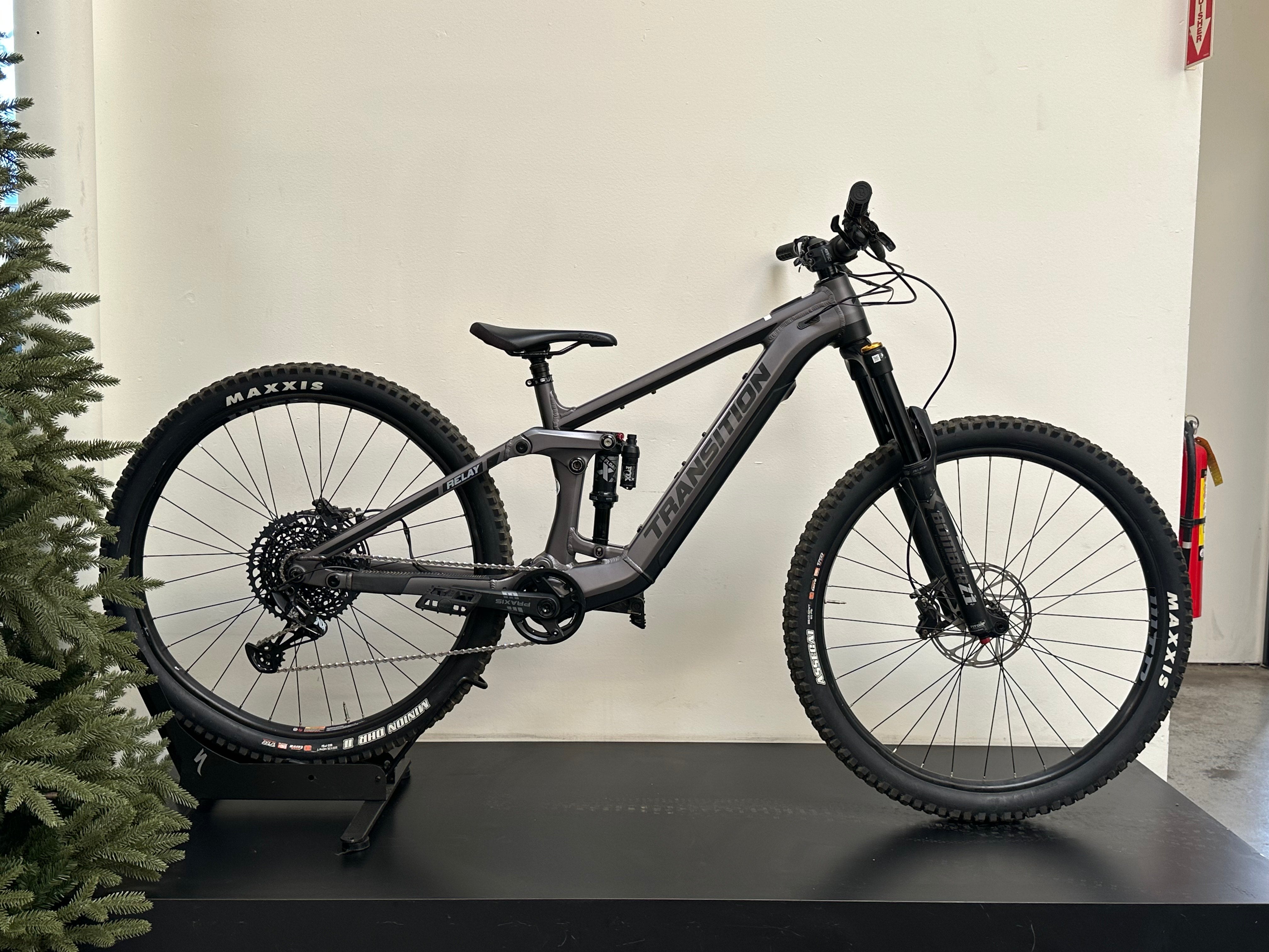 High-Quality Transition Relay Alloy NX Demo - Durable Bicycle Gear for Smooth Shifting | Perfect for Mountain Biking & Road Cycling
