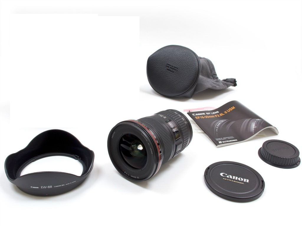 Canon EF 16-35mm f/2.8L II USM Ultra Wide Angle Zoom Lens for DSLR Cameras - Professional Photography, Landscape & Travel Shots (USA Version)