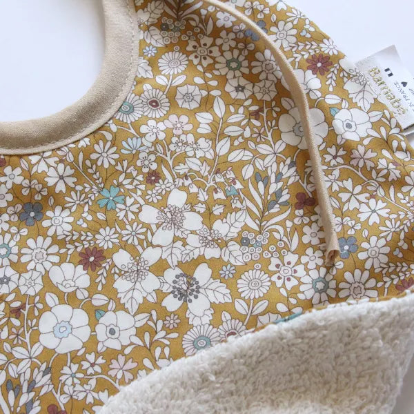 Barnabe Loves Coffee Bib Harper 22x29cm - Perfect for Baby Feeding, Mealtime, and Mess-Free Dining