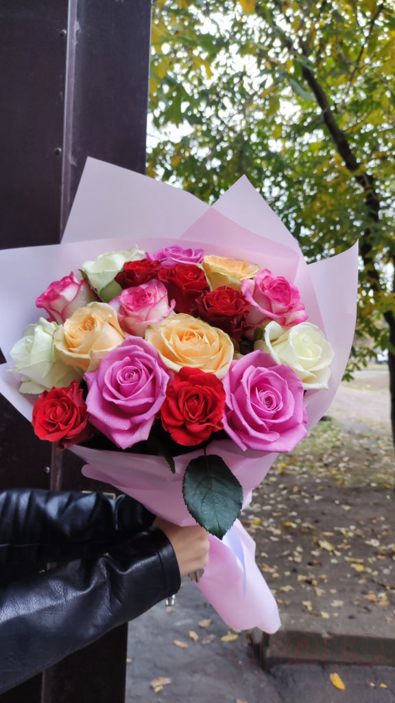 Eternal Magic Moment Roses Bouquet - Preserved Real Roses Gift for Anniversary, Valentine's Day & Wedding - Perfect for Romantic Surprises, Home Decor & Special Occasions