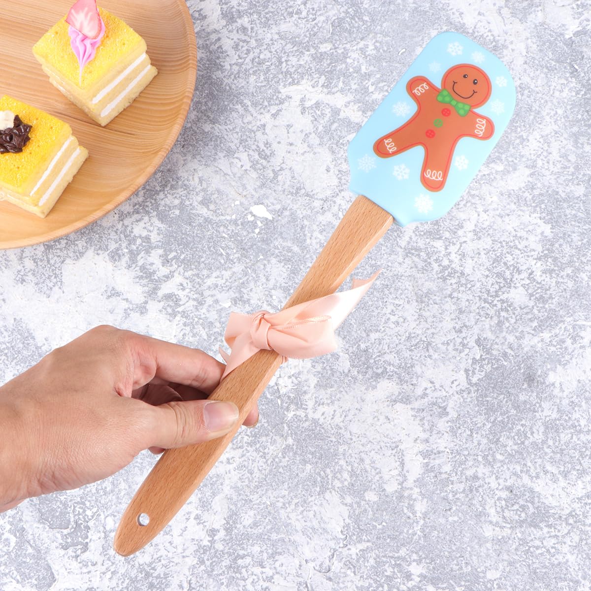 DOITOOL 6-Piece Gingerbread Man Silicone Spatula Set - Christmas Holiday Baking Tools with Wooden Handle for Cake Decorating, Mixing, Cooking - Perfect for Christmas, New Year & Birthday Celebrations