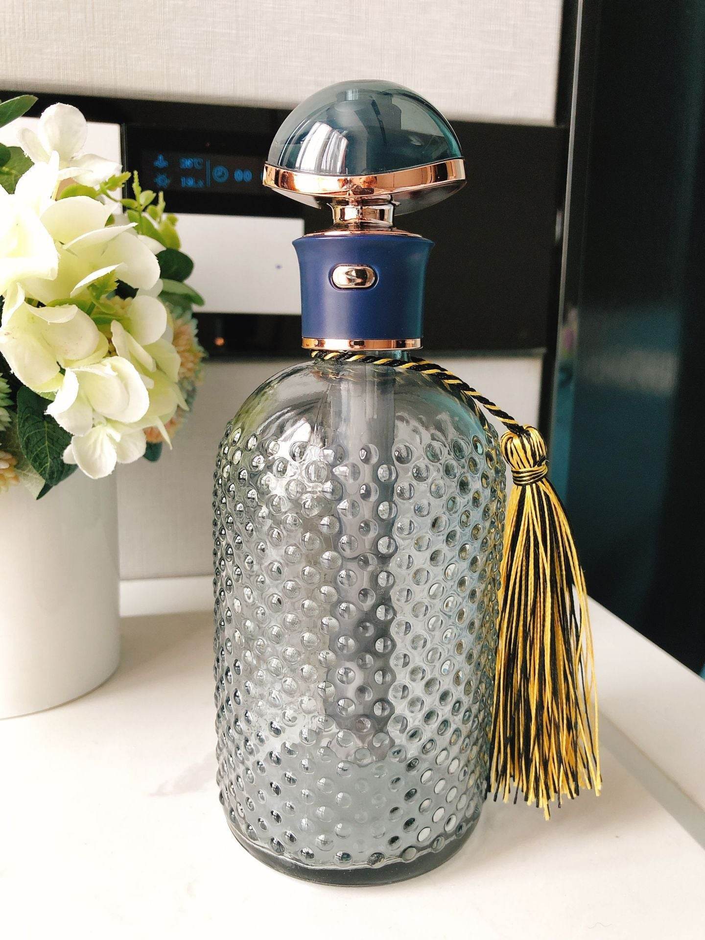 Elegant Perfume-Shaped Glass Essential Oil Diffuser & Humidifier - Perfect for Aromatherapy, Home Spa, and Office Relaxation
