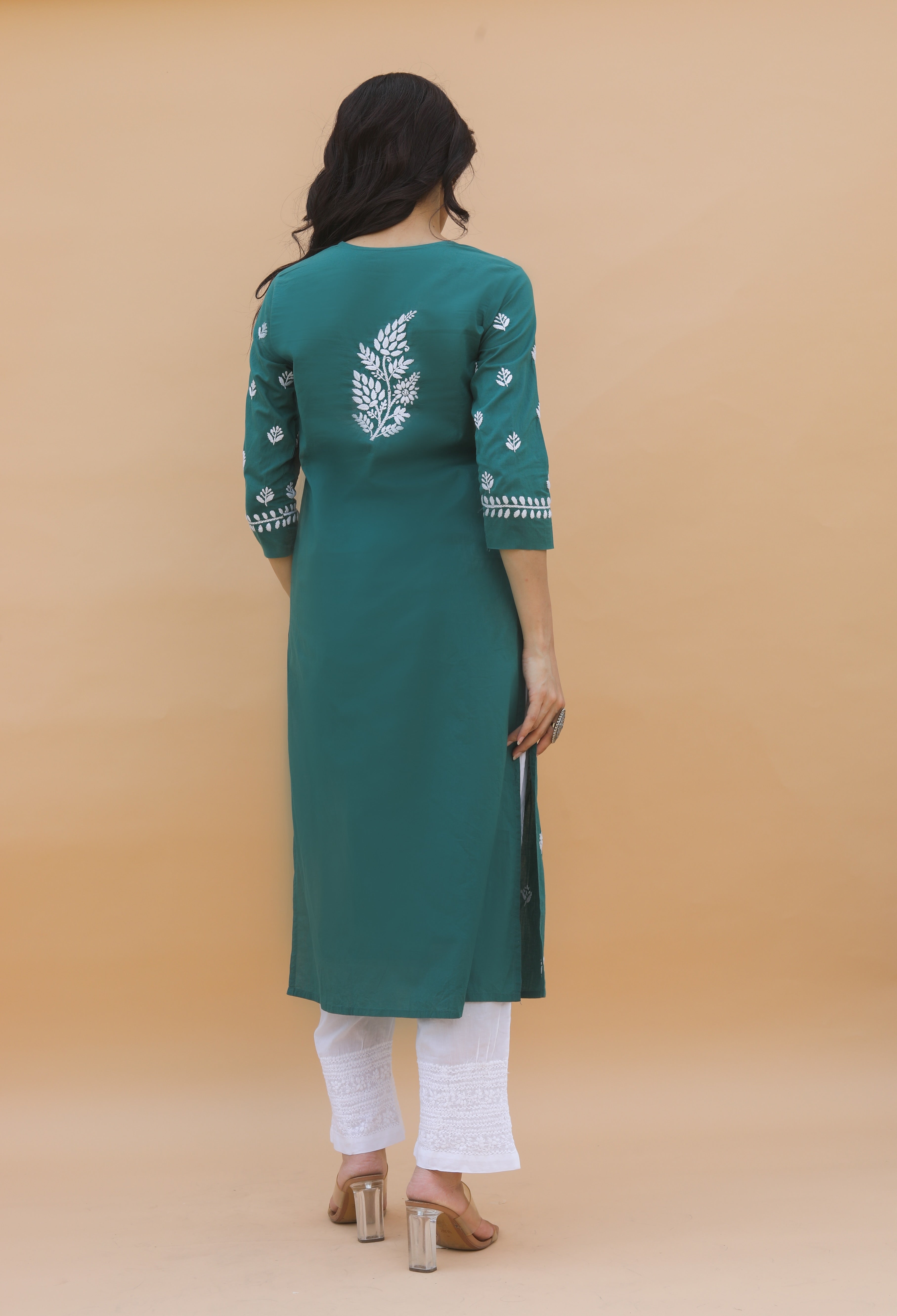 Women's Green Cotton Saba Chikankari Kurta - Traditional Indian Embroidered Tunic for Casual Wear & Festive Occasions