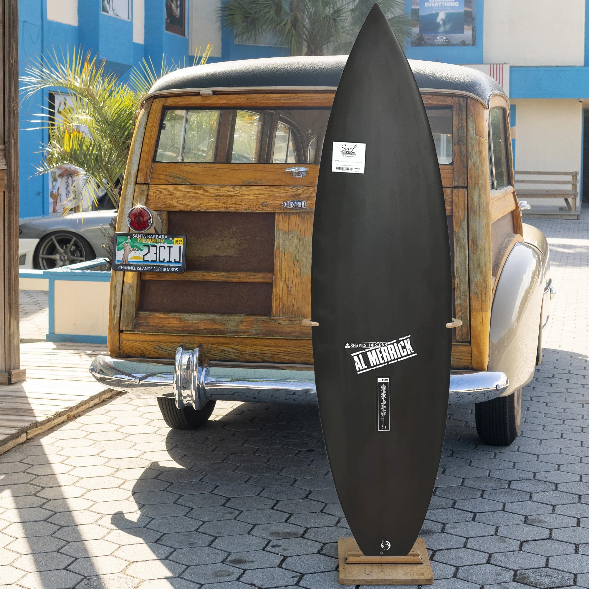 Channel Islands CI 2.Pro Squash ECT Epoxy 6'2 Surfboard with Futures Fins - High Performance Shortboard for Waves 2-8ft, Ideal for Intermediate to Advanced Surfers in Beach Breaks and Point Breaks