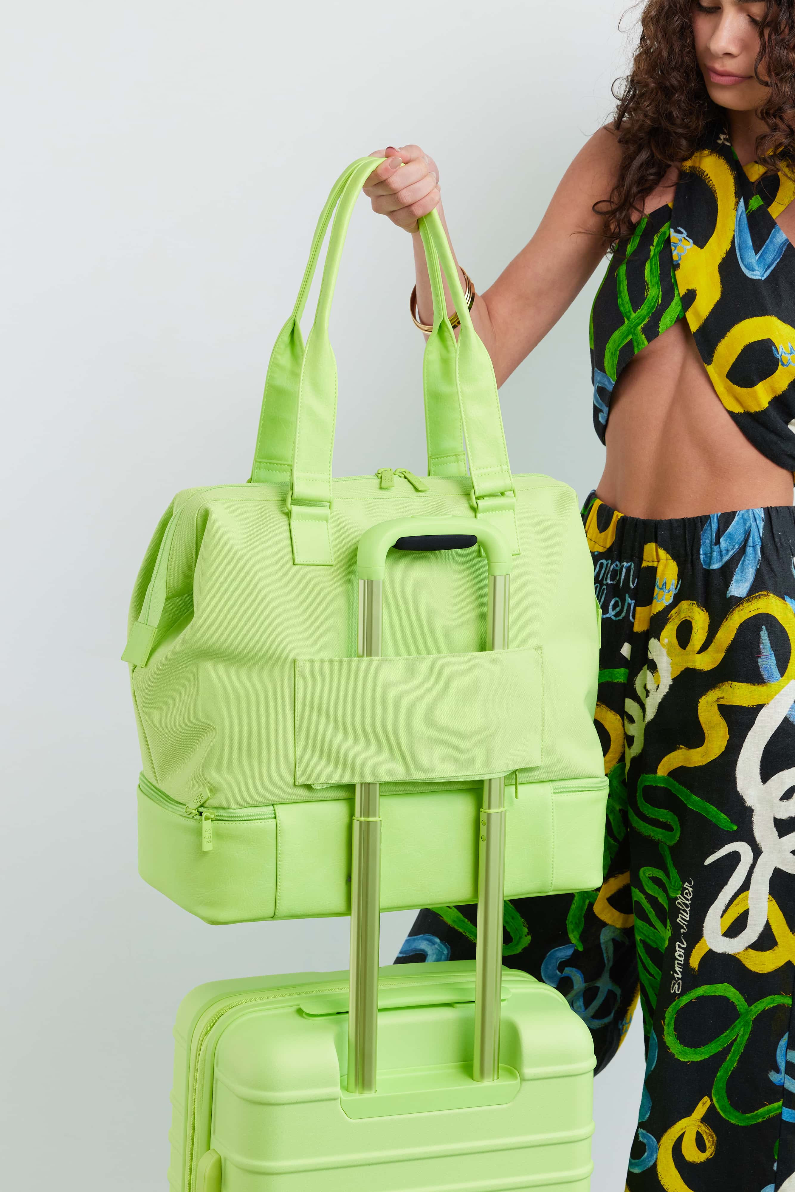 Mini Weekender Bag in Citron - Stylish & Compact Travel Duffel for Weekend Getaways, Gym, or Overnight Trips