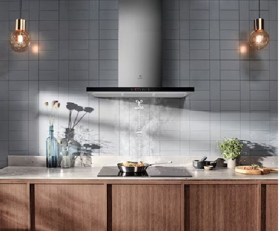 Electrolux ECT9754H 90cm UltimateTaste 700 Stainless Steel Chimney Extractor Hood - Powerful Kitchen Ventilation for Smoke & Odor Removal - Perfect for Modern Home Cooking & Open-Plan Kitchens