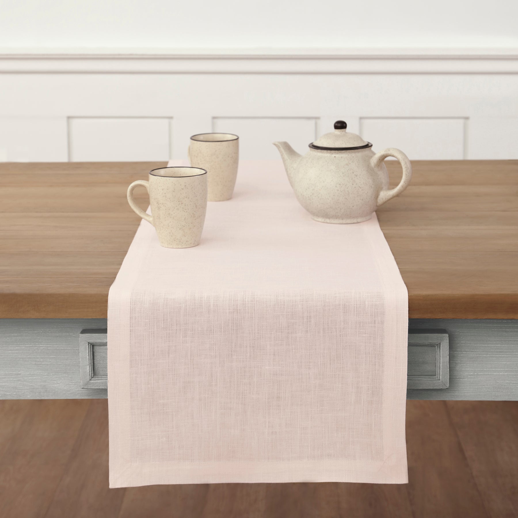 Elegant Fete Table Runner for Weddings, Parties & Events - Premium Decorative Dining Table Cloth for Home Decor & Special Occasions