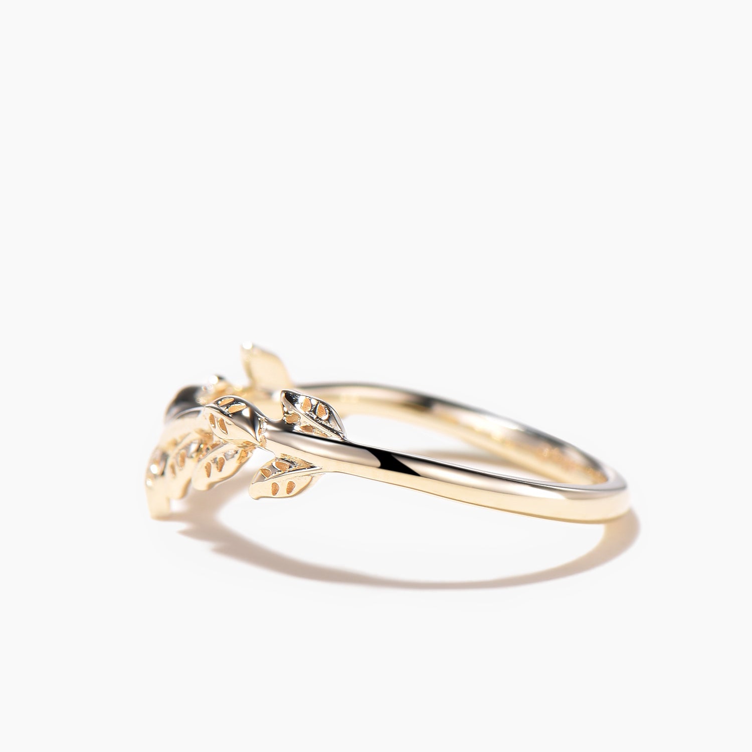 Solid 14K Yellow Gold Leaf Wedding Band - Nature Inspired Stacking Ring for Women, Matching Couple Bands - Perfect for Engagement, Anniversary & Everyday Wear