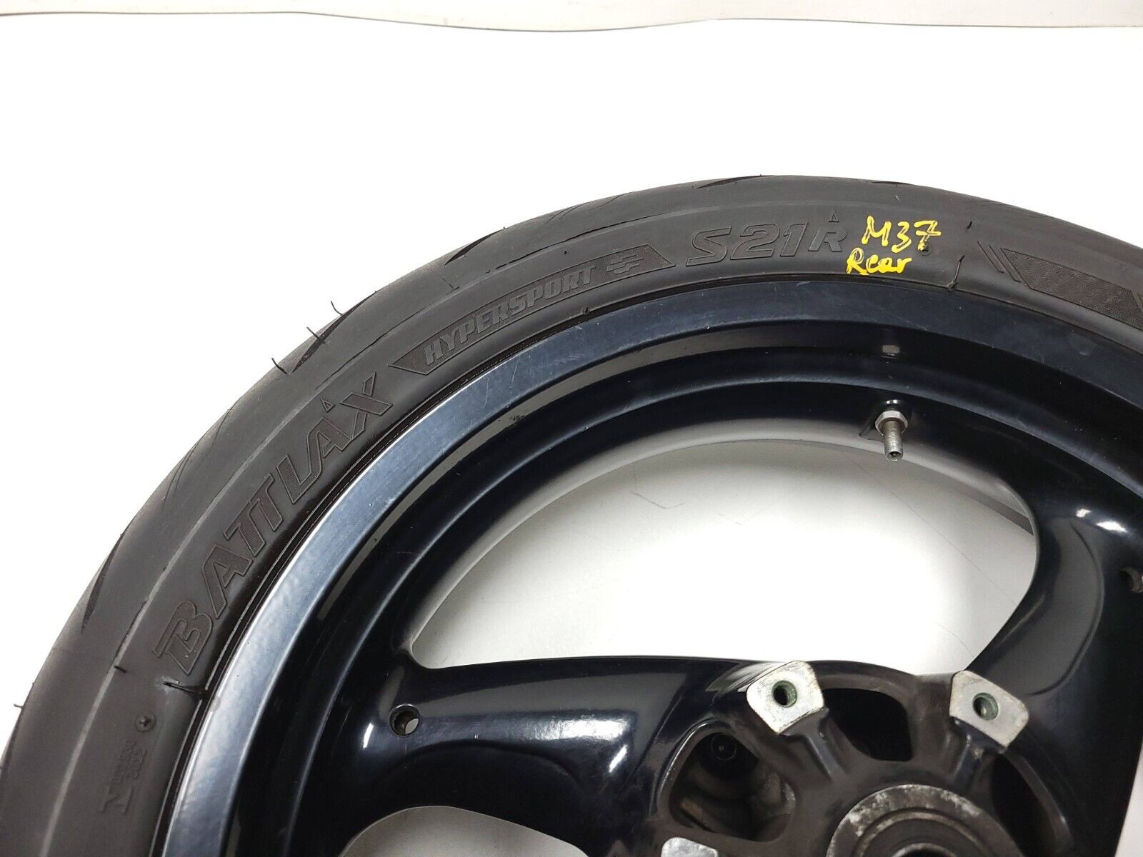 Original Ducati Monster M600 M620 Front & Rear Wheel Set R17 Pair - OEM Replacement Parts for Motorcycle Repair & Custom Builds - Perfect for Racing, Street Riding & Bike Restoration Projects