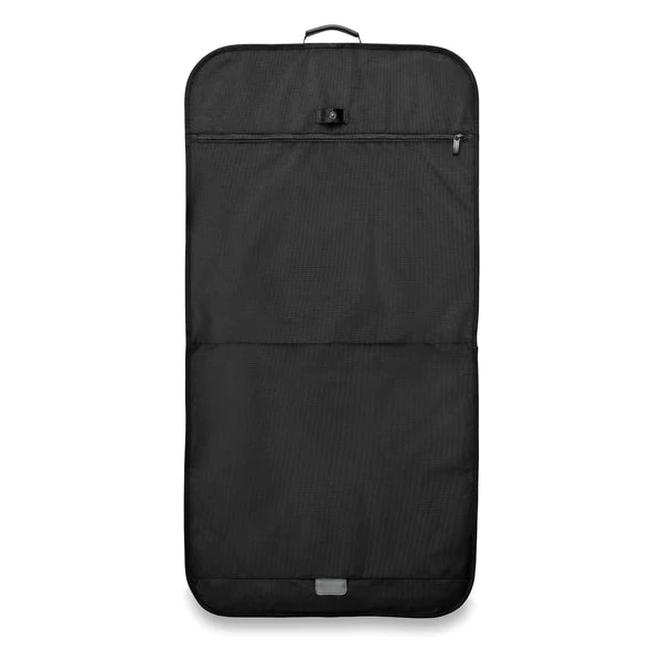 Briggs & Riley Baseline Classic Garment Bag - Premium Carry-On Luggage for Business Travel & Formal Wear Storage | Perfect for Suits, Dresses & Coats on Business Trips & Weddings