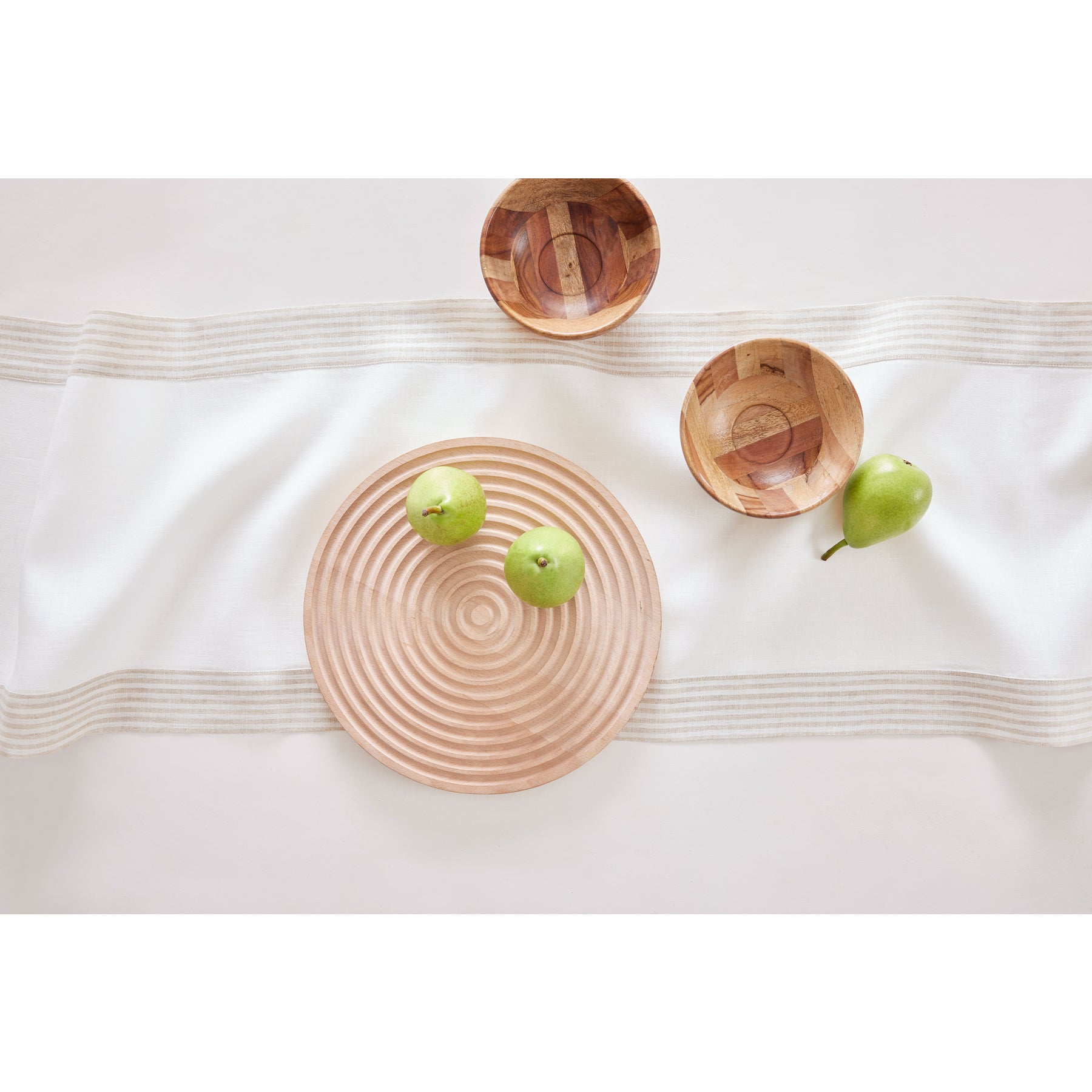 Lucca Table Runner - Elegant Dining Table Decor for Weddings, Holidays & Special Occasions | Perfect for Home & Restaurant Use