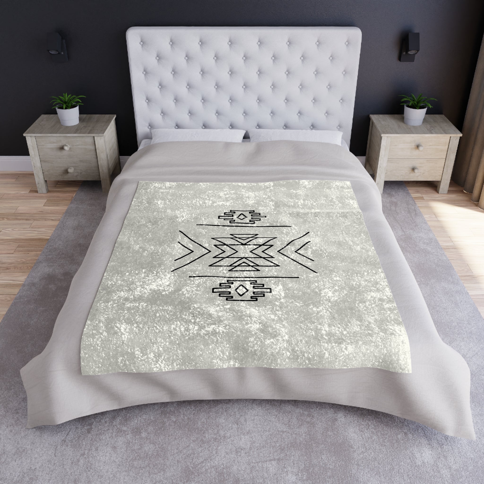 Soft Crushed Velvet Blanket with Aztec Motif Print - Boho Chic Throw for Bedroom, Couch & Living Room - Perfect for Cozy Nights, Home Decor and Gift Giving