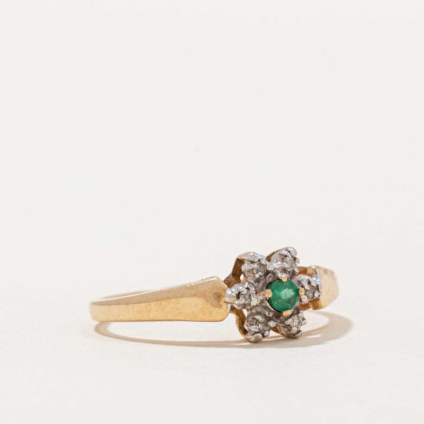 Emerald and Diamond Ring - 0.05ct Emerald with 0.03ctw Diamond Accents - Size 6.75 - Elegant Jewelry for Weddings, Anniversaries & Special Occasions