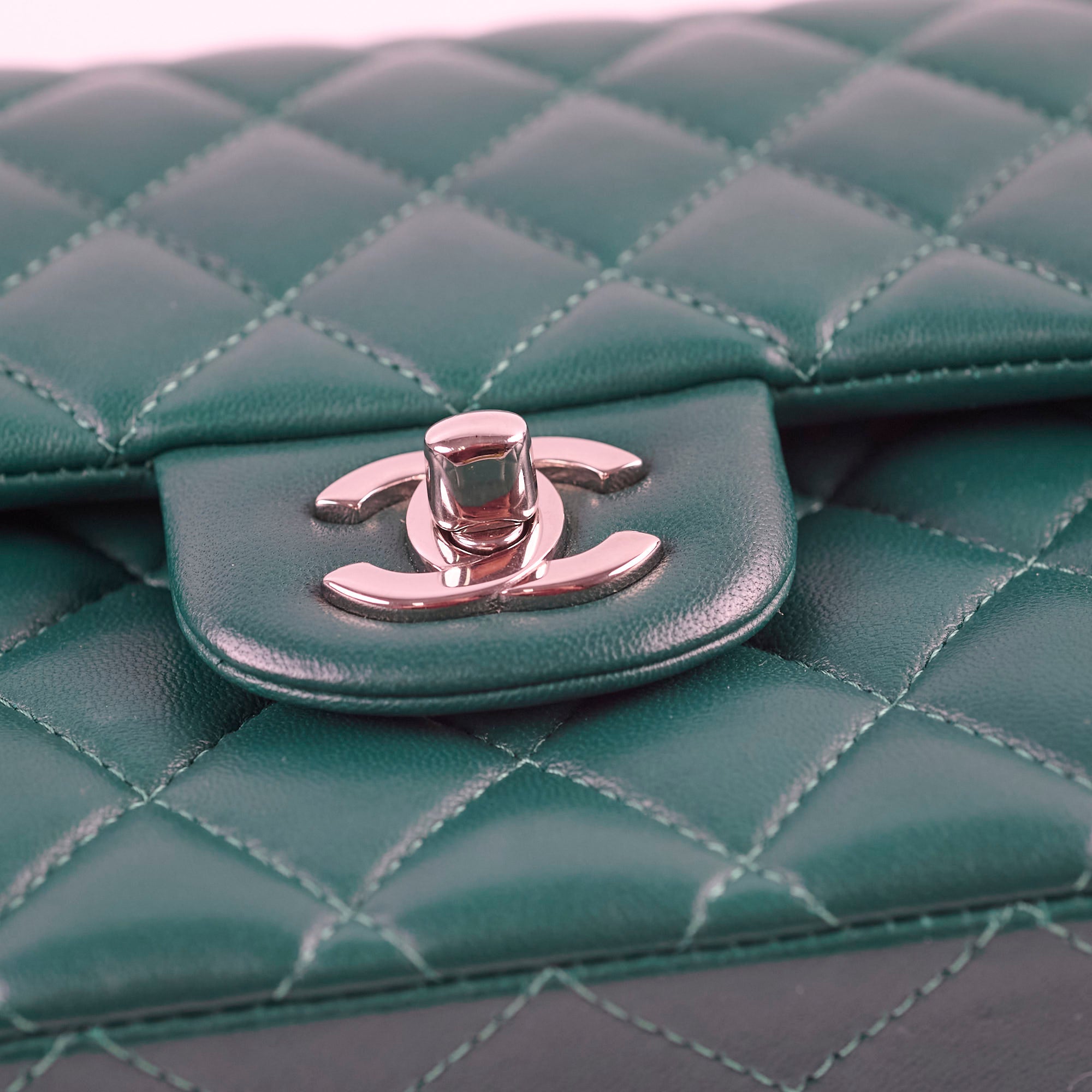 Chanel Medium Classic Flap Bag in Green Lambskin Leather with Silver Hardware - 25 Series | Luxury Handbag for Women, Perfect for Parties, Date Nights & Special Occasions