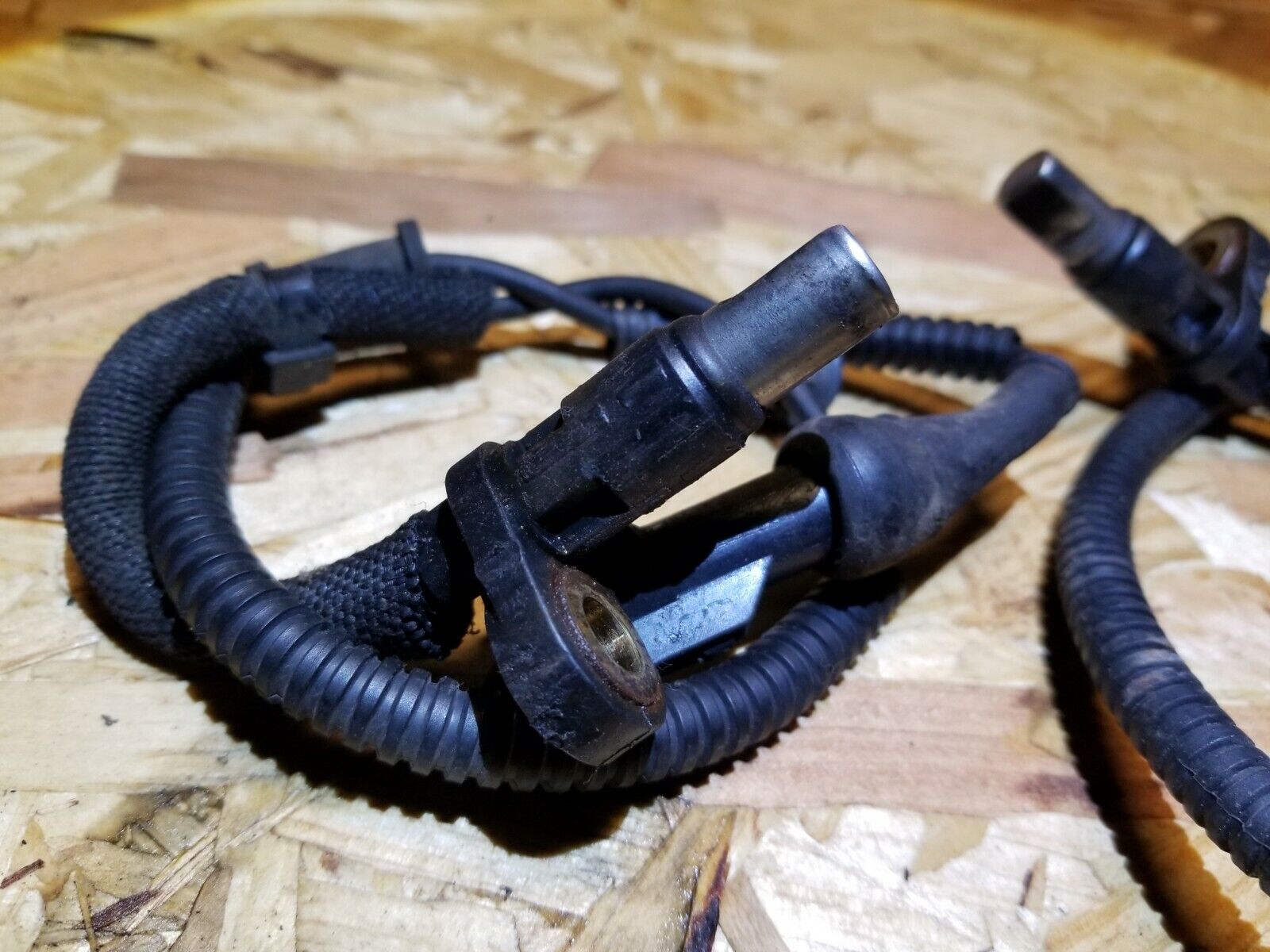 2005-2009 Ford Mustang Rear ABS Speed Sensor (2 Pack) - 44K OEM Replacement Part - Perfect for Brake System Repair & Performance Upgrades