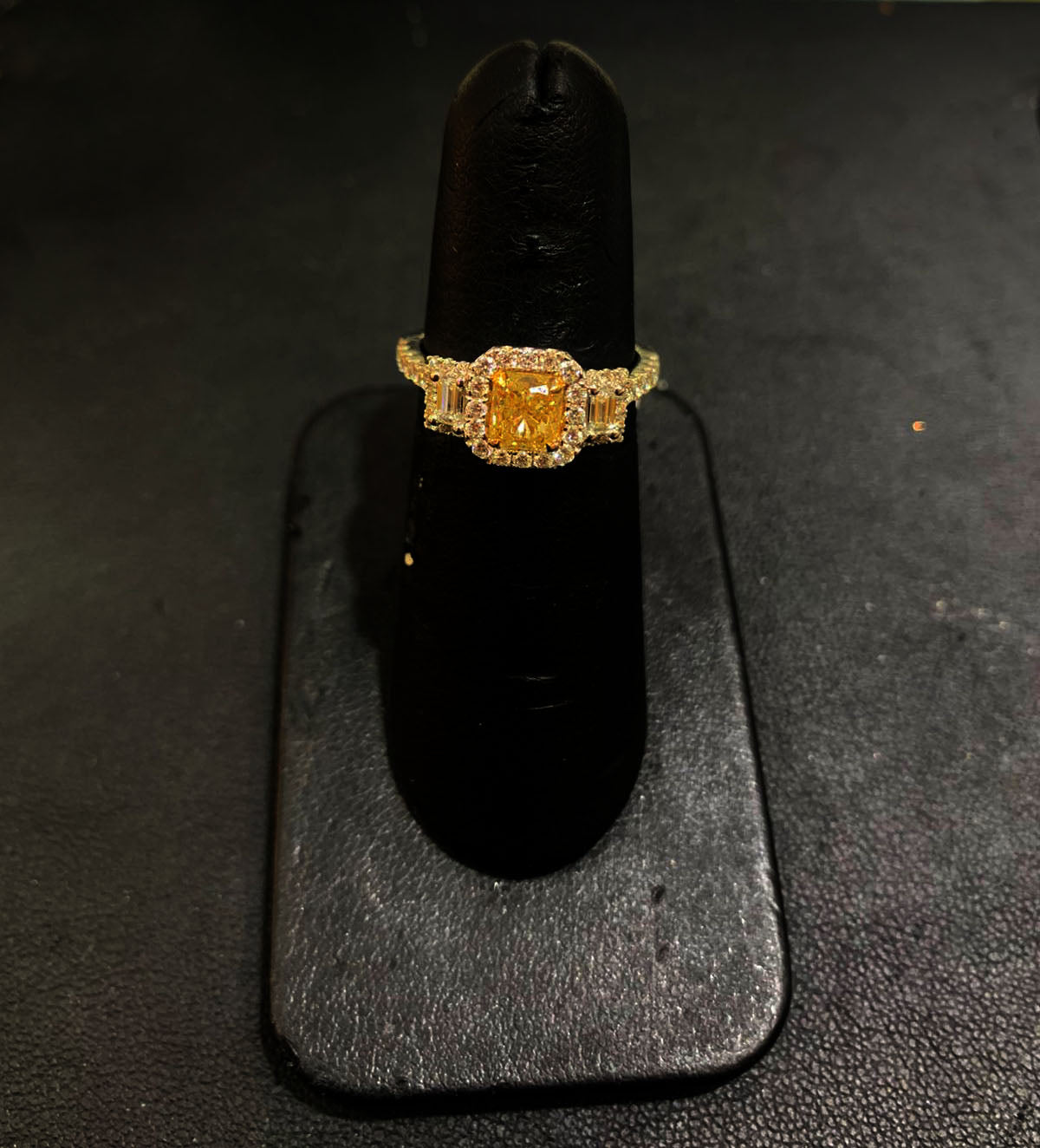 18K White Gold Yellow Diamond Ring for Women – Elegant Engagement, Wedding, Anniversary Jewelry Gift – Perfect for Proposals, Bridal Sets & Special Occasions