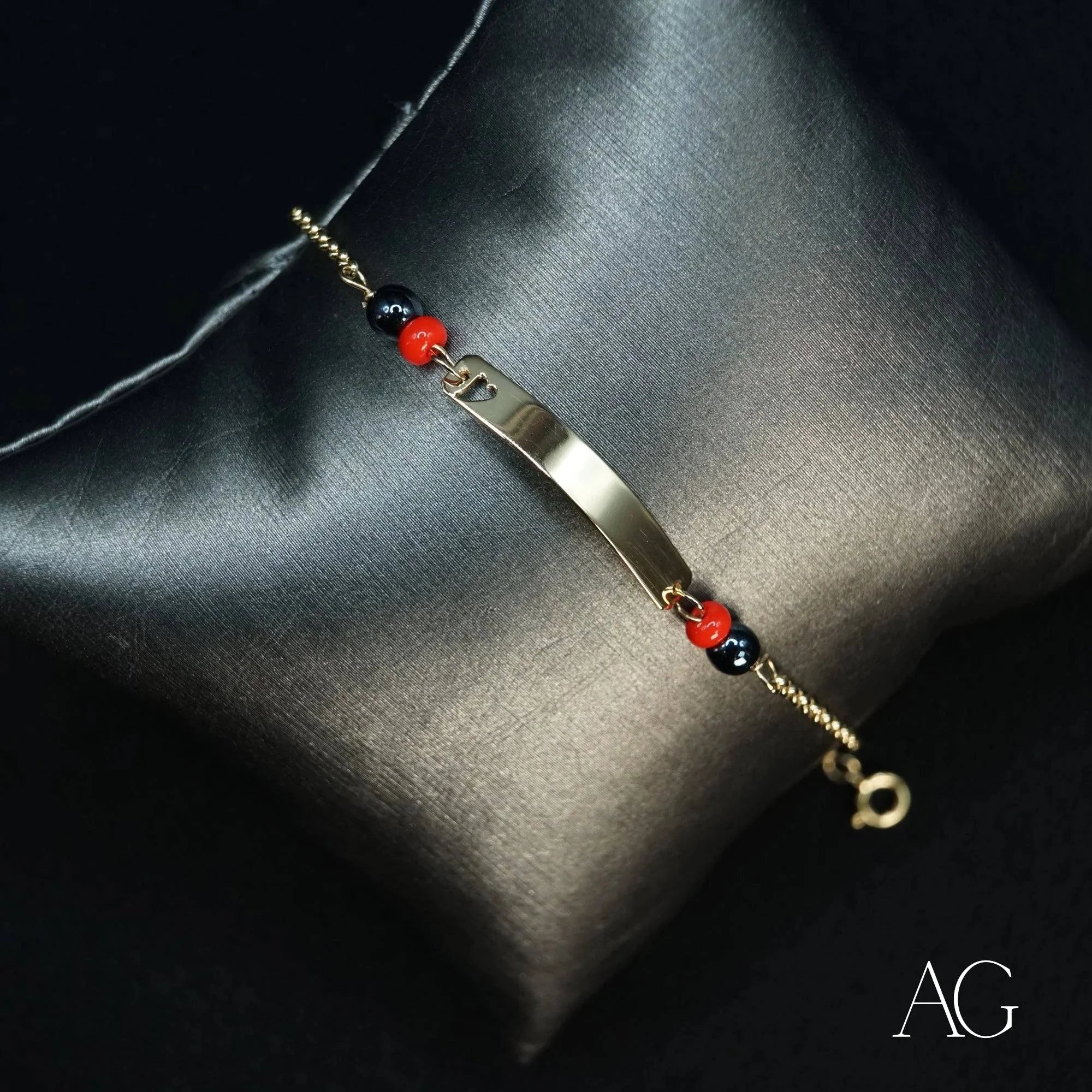18K Gold Kids' Bracelet with Black Coral & Heart Charm - Elegant Gift for Birthdays, Baptism & Special Occasions