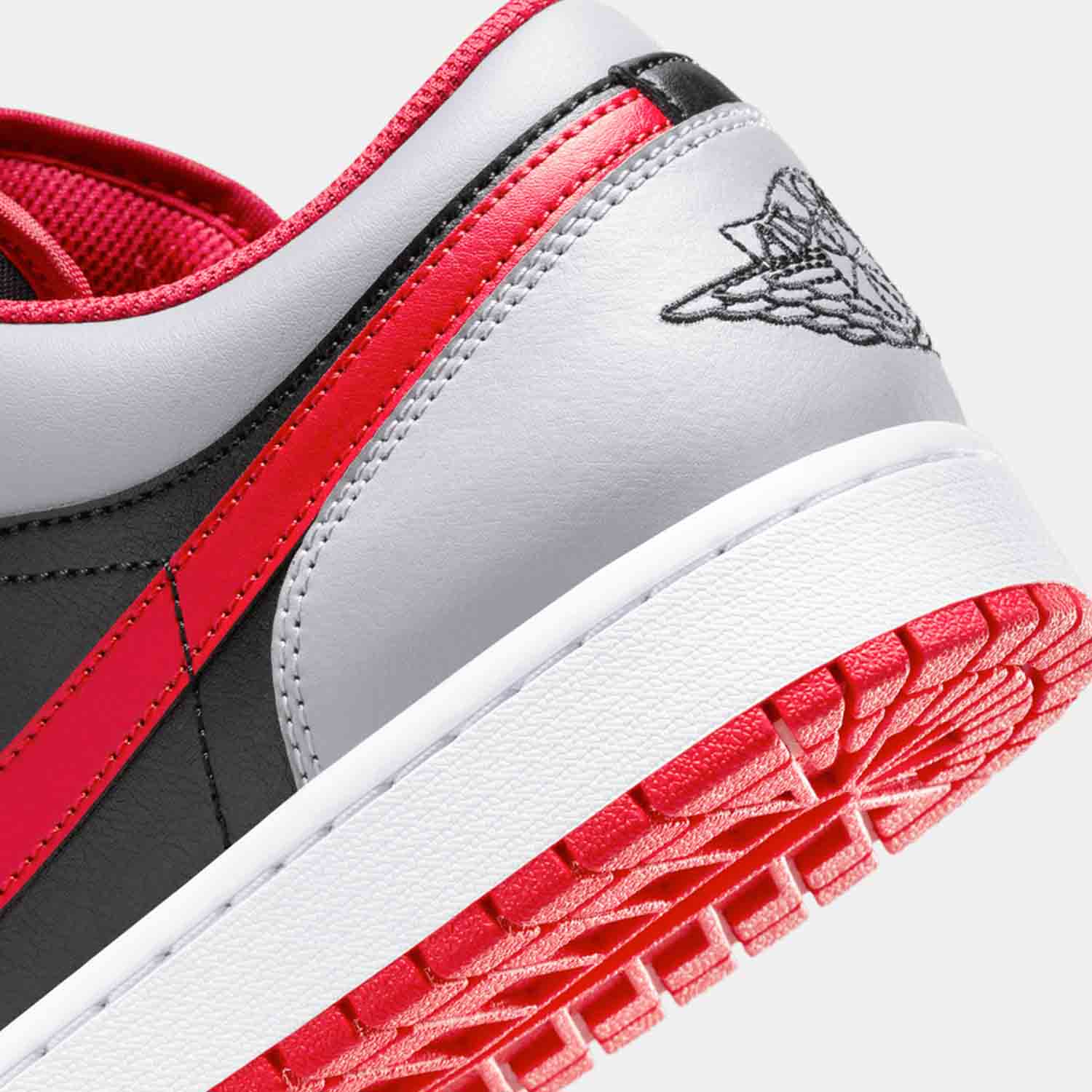Air Jordan 1 Low Sneakers for Men & Women - Retro Basketball Shoes with Comfortable Cushioning - Perfect for Casual Wear, Street Style & Sports
