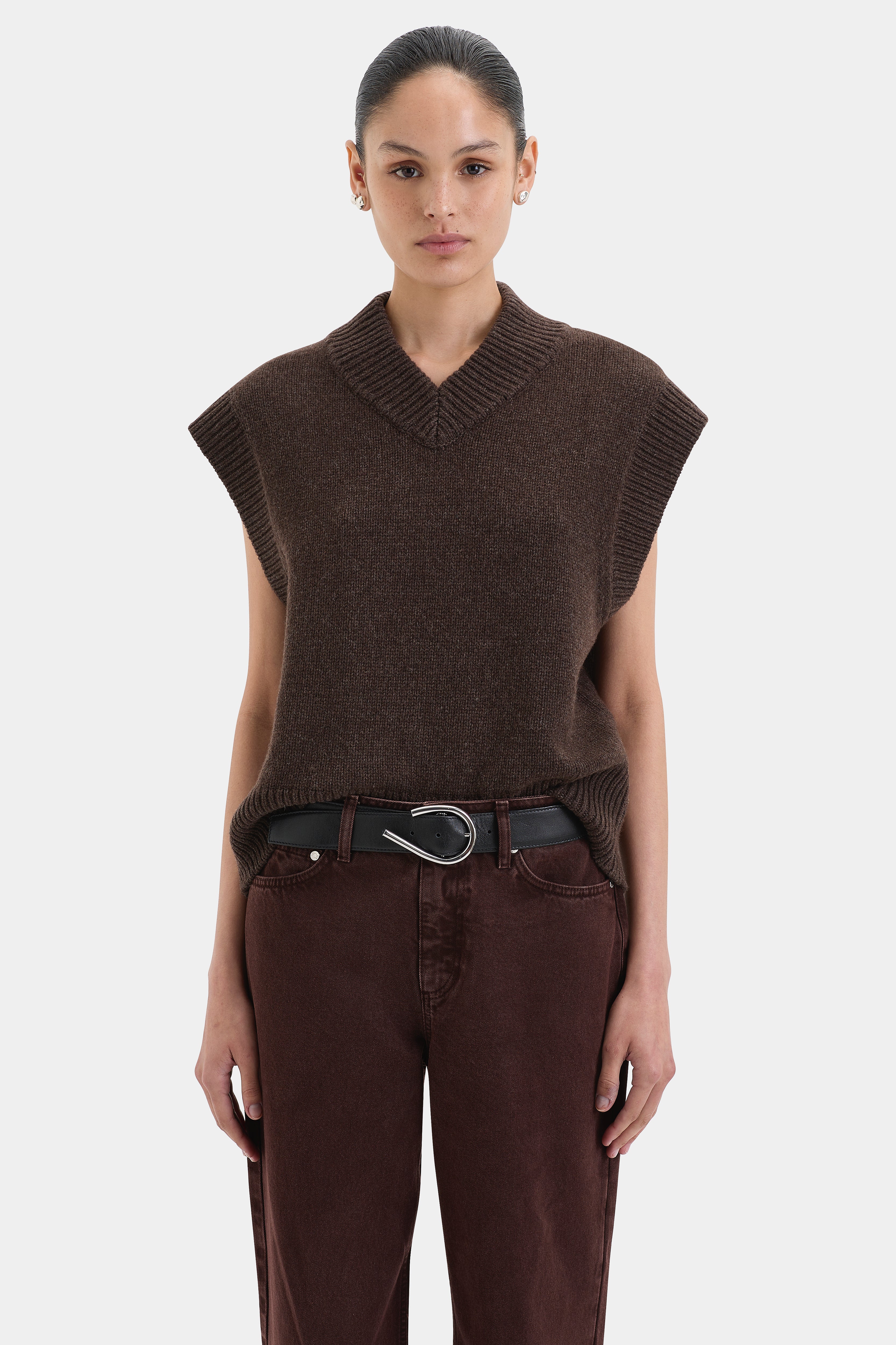 Premium Genuine Leather Belt for Men - Durable & Stylish Dress & Casual Belt - Perfect for Office, Business, and Everyday Wear