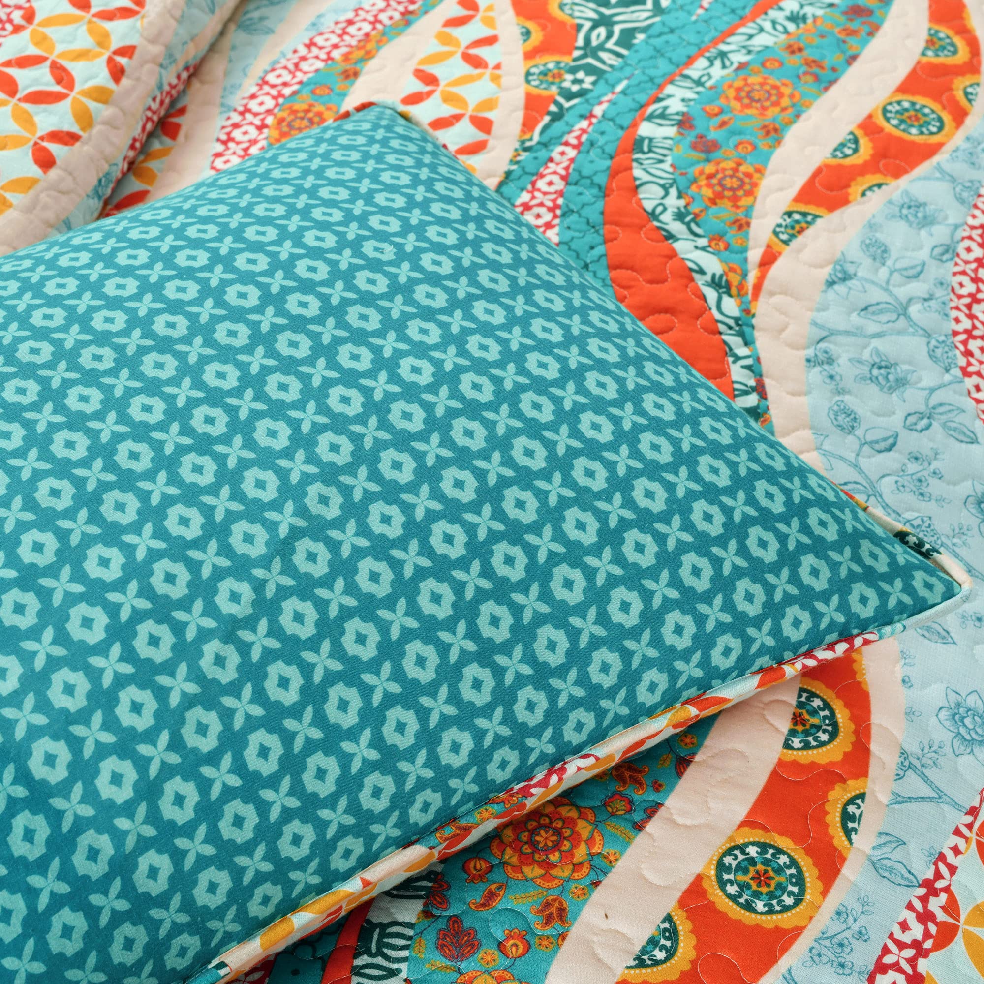 Lush Decor Hailey Reversible Quilt Set - King, Turquoise for Bedroom Decor