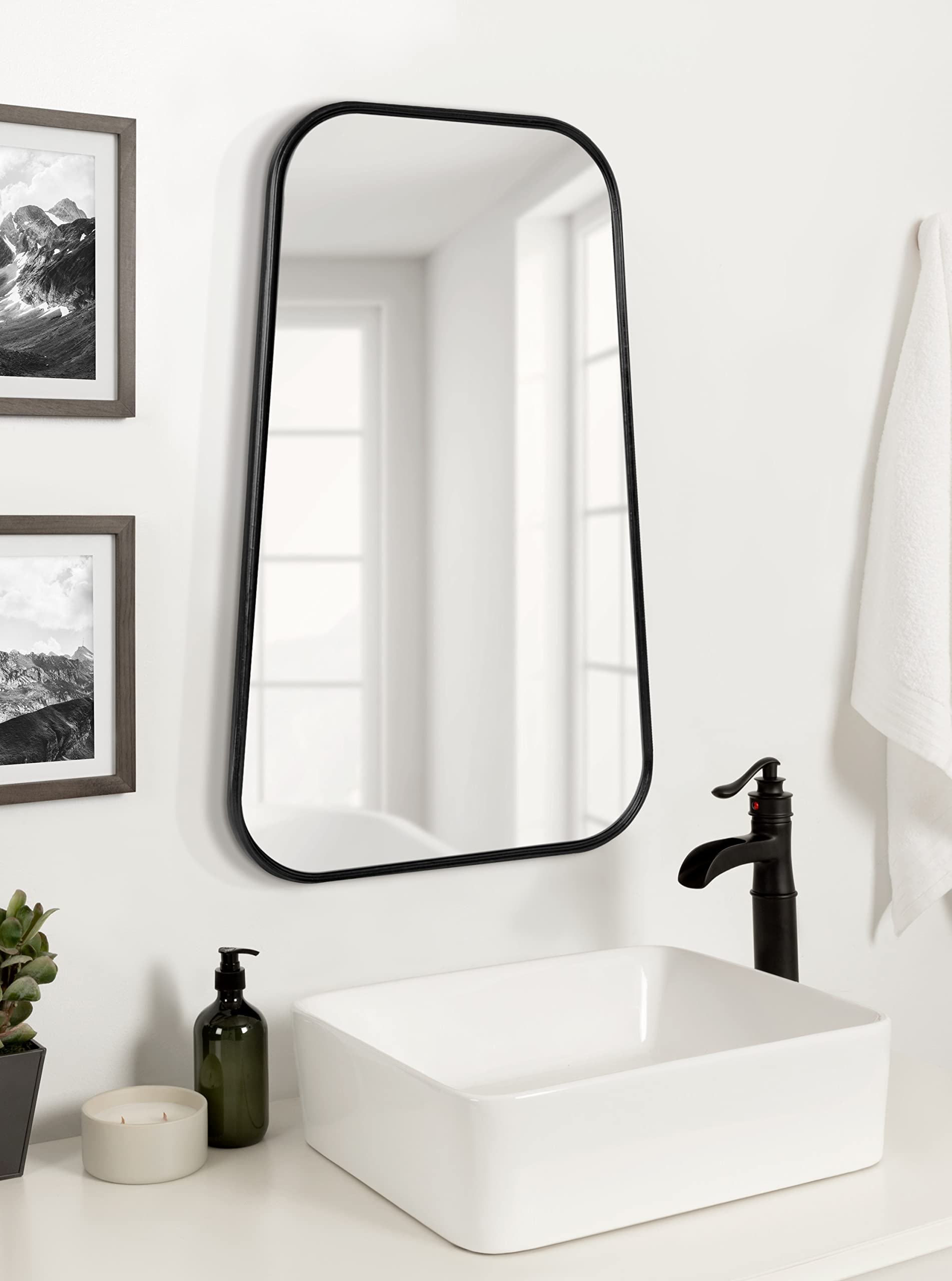 Kate and Laurel Caskill Wall Mirror - 20