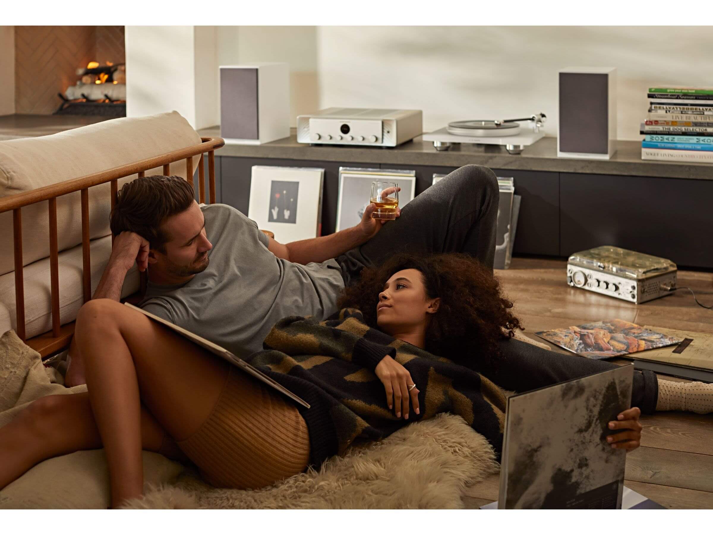 Marantz TT-15S1 Premium Turntable with High-Performance Cartridge - Perfect for Vinyl Enthusiasts & Home Audio Systems