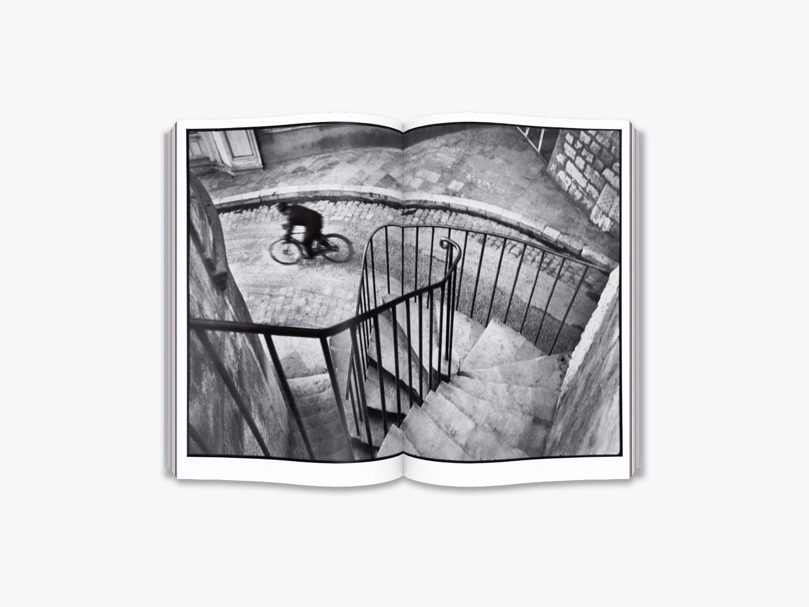 Henri Cartier Bresson Photography Book - New Horizons Edition | Master of Street Photography | Perfect Gift for Photographers & Art Lovers