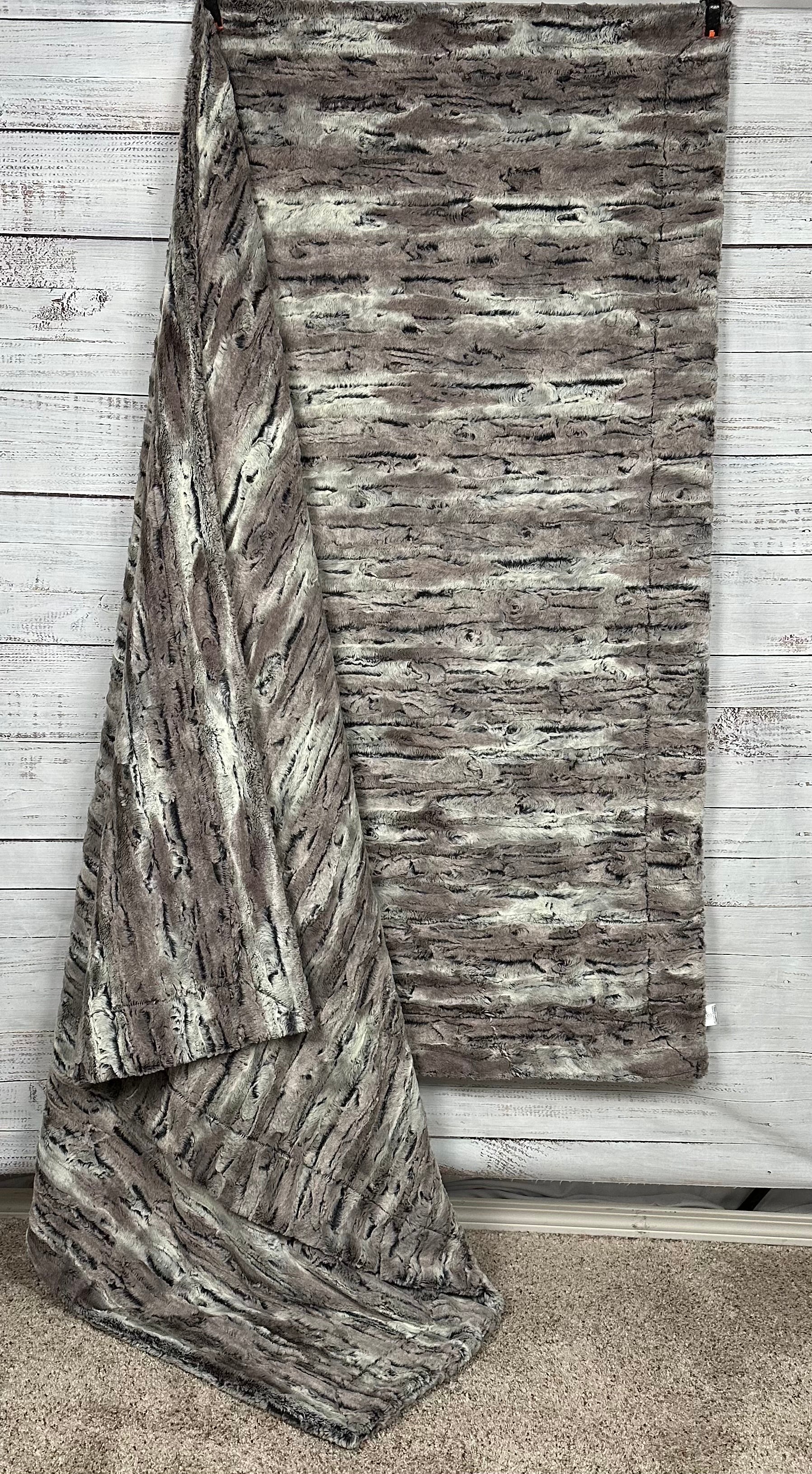 Premium Double Luxe Mountain Fox XL Extra Wide 60x86 Inch 20mm Plush Minky Blanket - Ultra Soft Cozy Throw for Bed, Couch & Winter Warmth