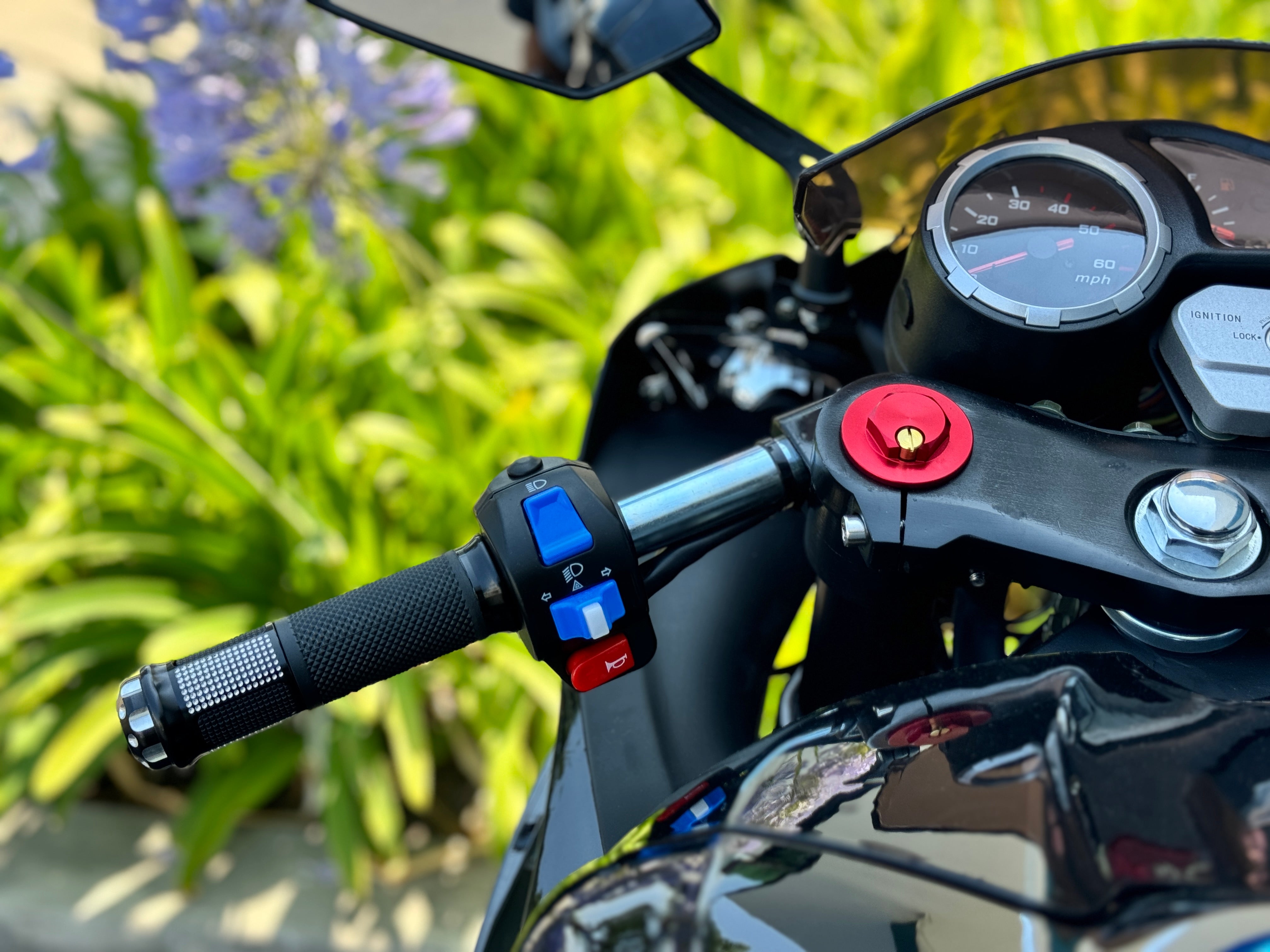 Venom X18 50cc Automatic Motorcycle - Gas Powered Scooter for Adults & Teens - Perfect for Commuting, Campus & Urban Riding