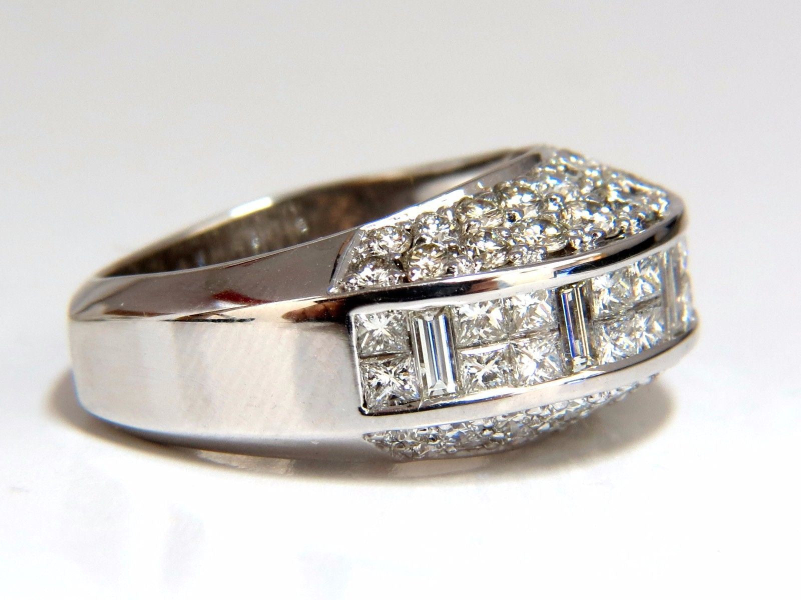 4.00 Carat Diamond Raised Contemporary Ring - 3D Design in 18K Gold for Weddings & Special Occasions