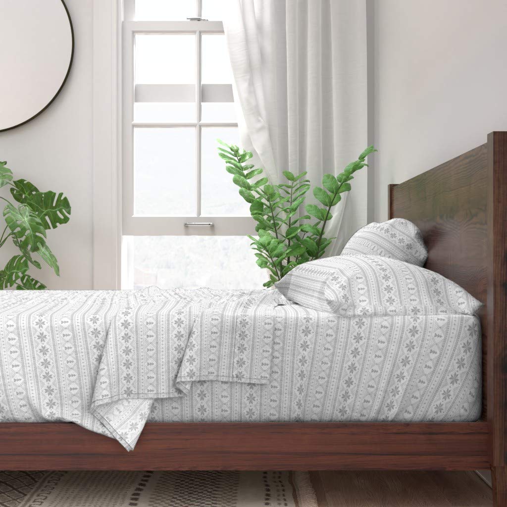 Scandi Snowflake Nordic Christmas Twin 3-Piece Cotton Sheet Set - 100% Breathable Soft Bedding for Winter Holidays | Neutral Gray White Holiday Print | Perfect for Guest Rooms, Cozy Winter Nights & Festive Home Decor