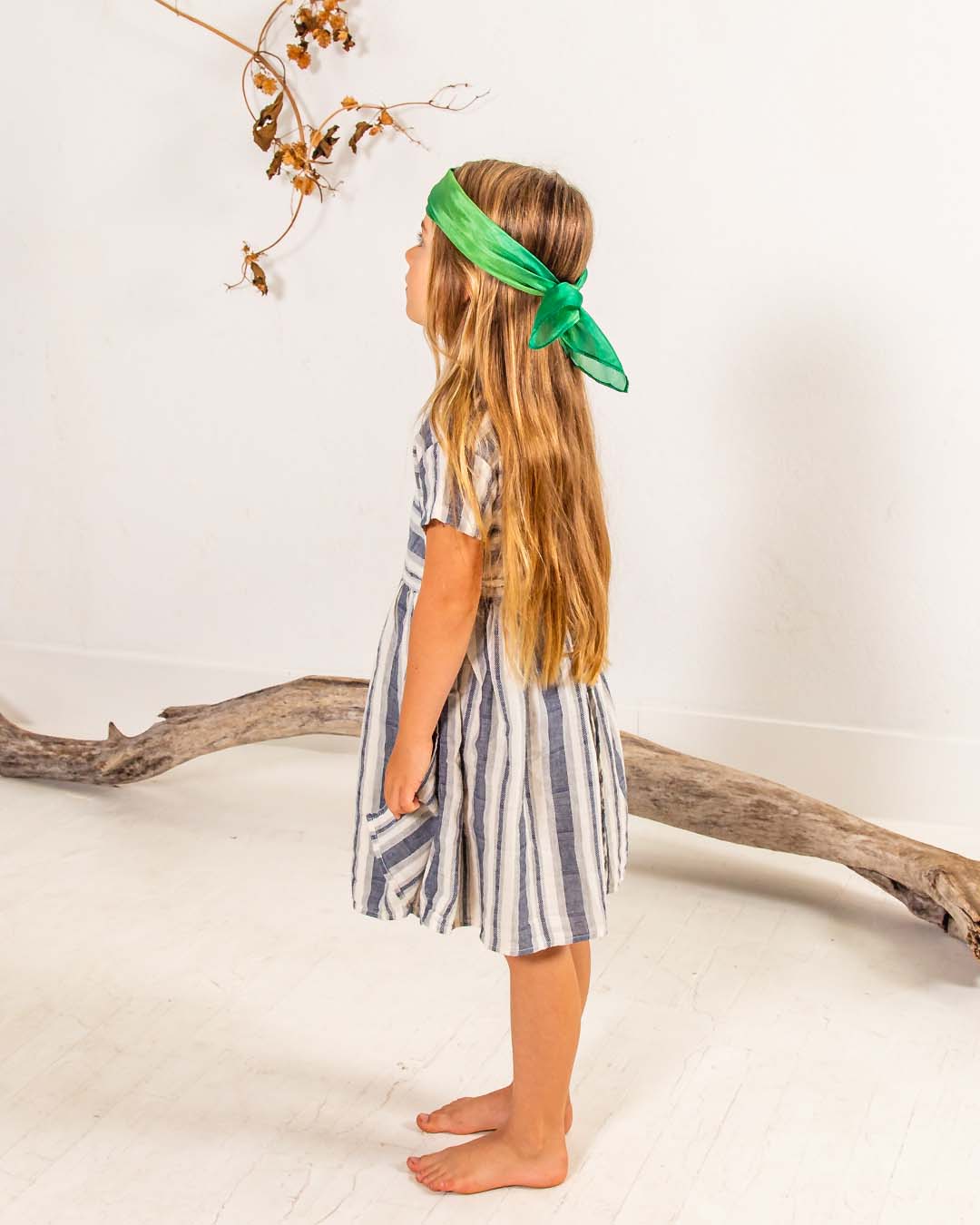 Mini Earth Playsilks - Natural Silk Play Scarves for Kids, Sensory Toys for Toddlers, Dress-Up & Pretend Play, Perfect for Imaginative Play, Outdoor Adventures, and Waldorf-Inspired Learning