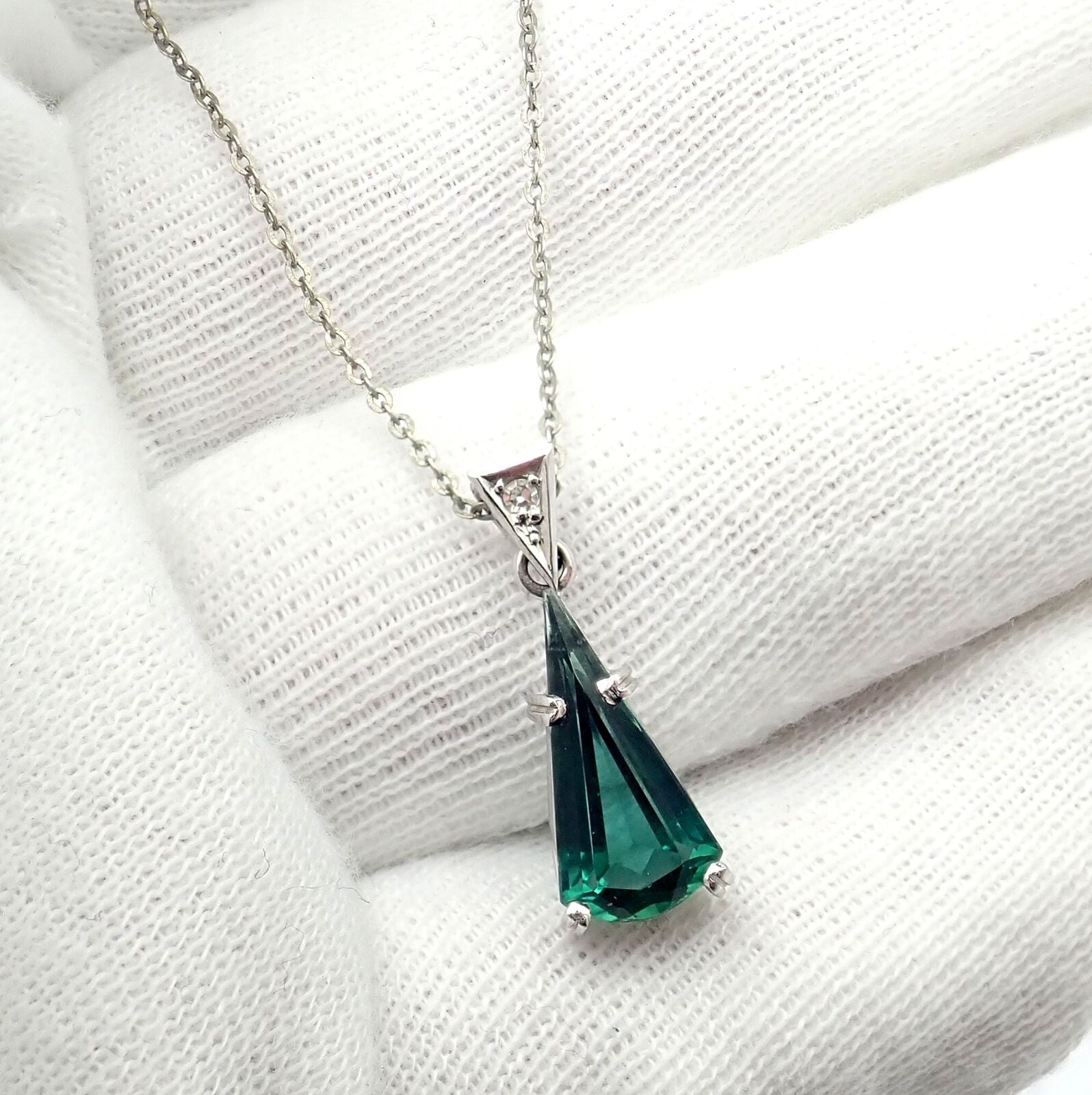 Authentic H. Stern 18K White Gold Diamond & Blue Green Tourmaline Necklace - Luxury Fine Jewelry for Women, Perfect for Weddings, Anniversaries & Special Occasions