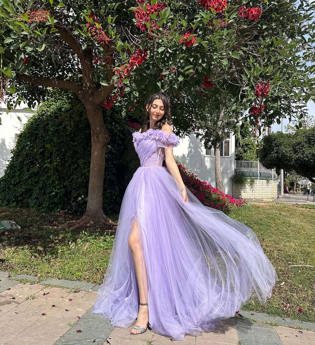Lavender Off Shoulder Long Prom Dress A-Line Formal Evening Gown for Women - Perfect for Homecoming, Wedding Guest, and Special Occasions