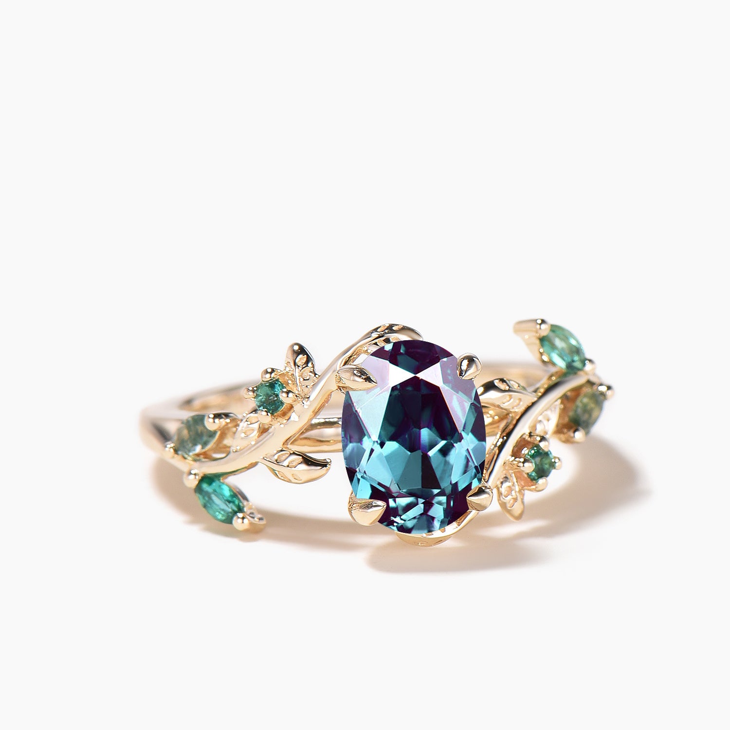 Natural Alexandrite Oval Engagement Ring | Color Changing Emerald Cut Gemstone Ring for Women | Perfect for Proposals, Weddings & Anniversary Gifts
