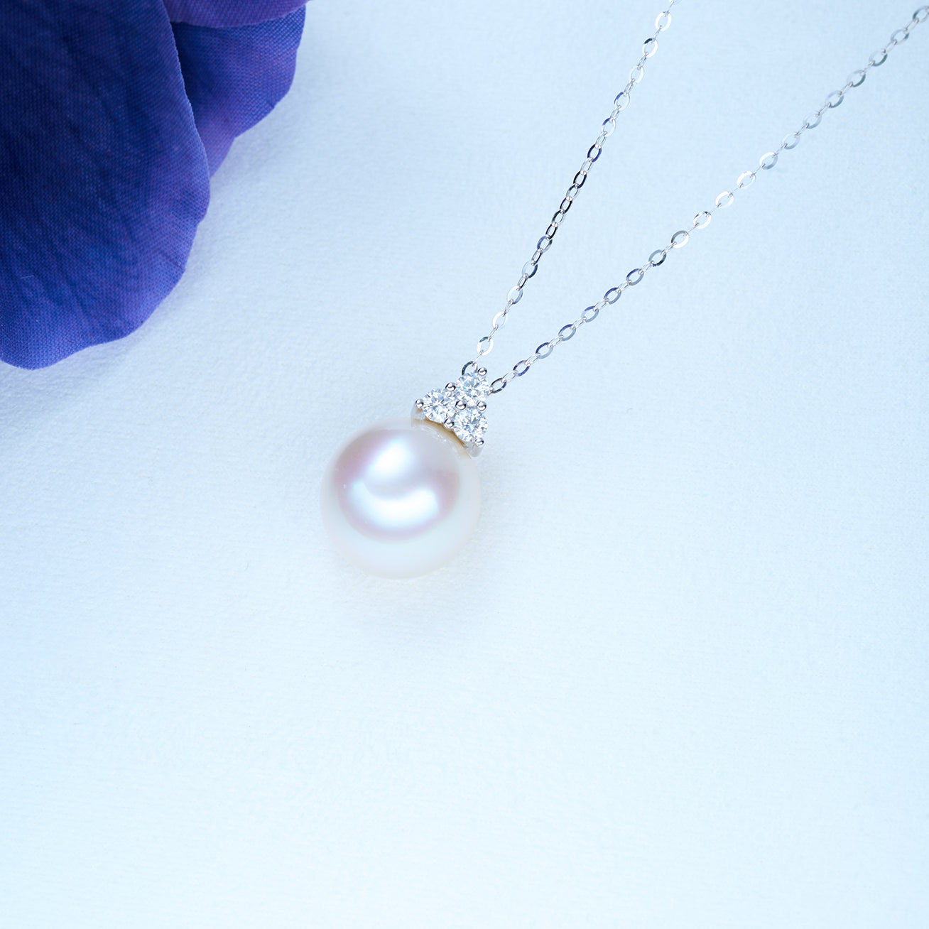 18K Solid Gold Diamond & Australian White Saltwater Pearl Necklace - Elegant Bridal Jewelry, Anniversary Gift for Her, Women's Luxury Pearl Pendant Necklace for Weddings & Special Occasions